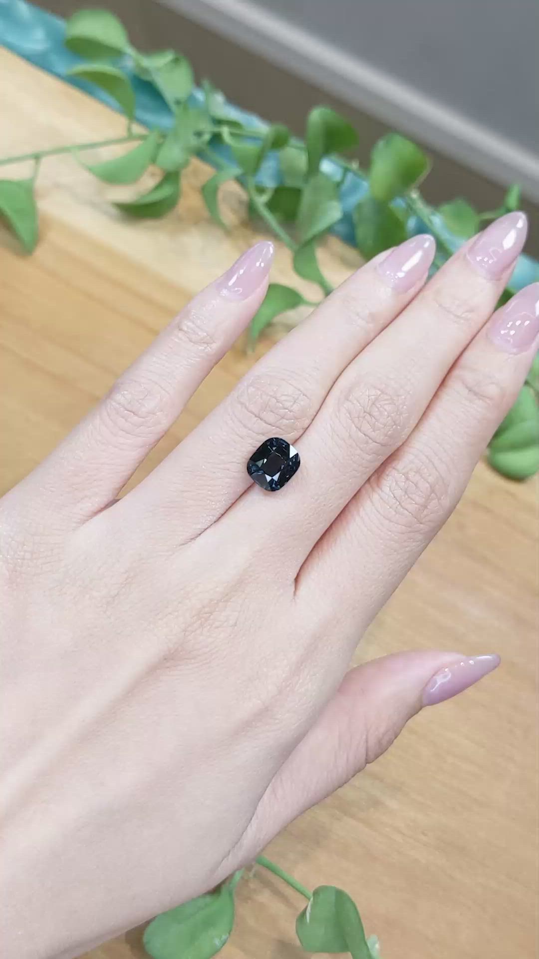 4.01 Ct. Spinel from Burma (Myanmar) Size Video