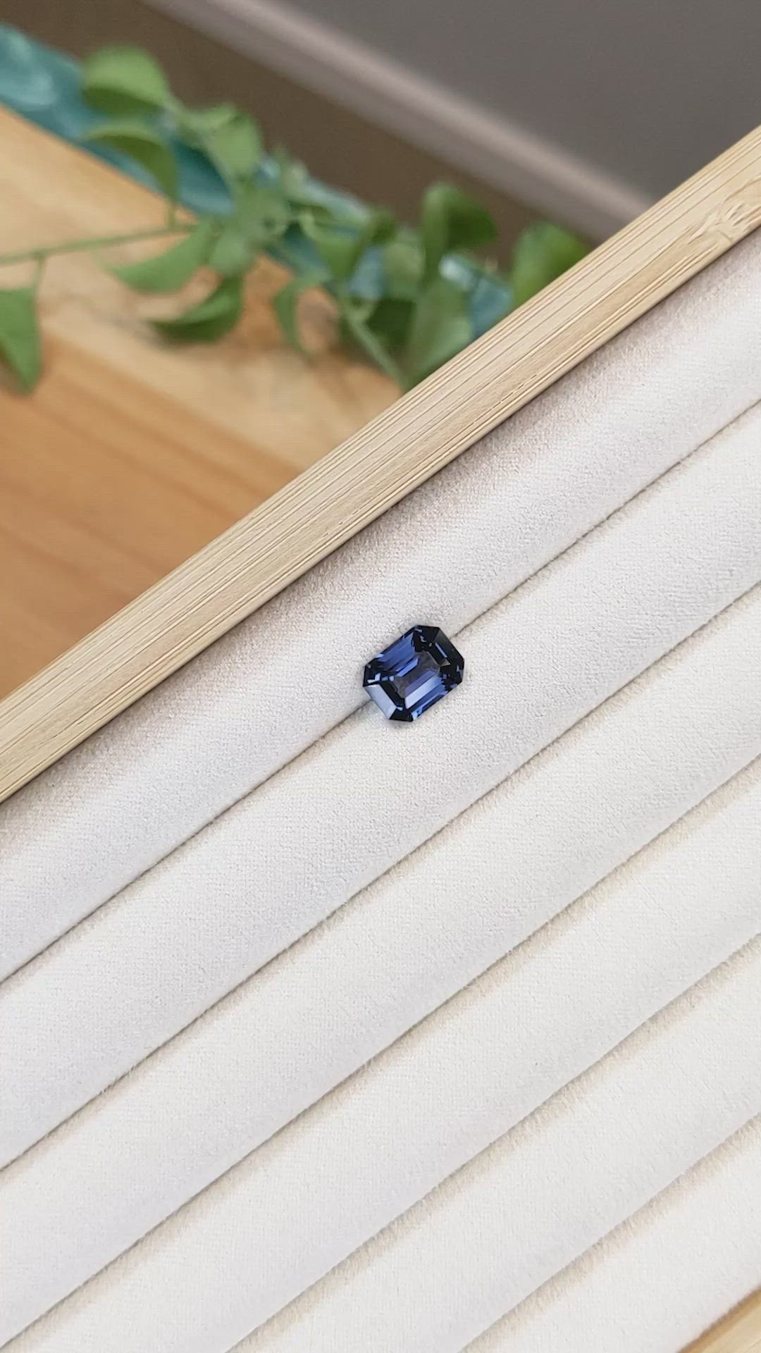 4.00 Ct. Spinel from Burma (Myanmar) Size Video