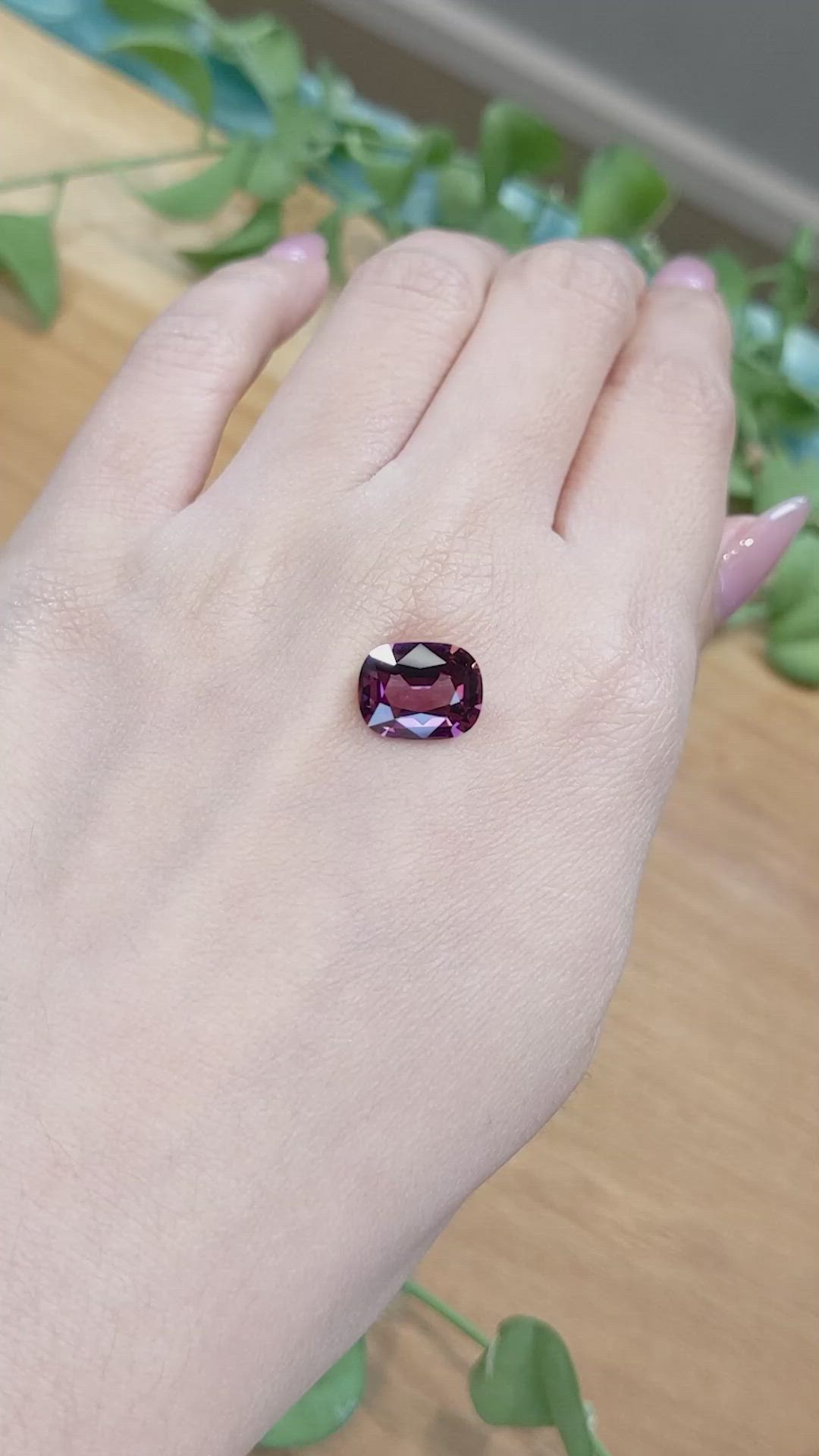 3.80 Ct. Spinel from Burma (Myanmar) Size Video