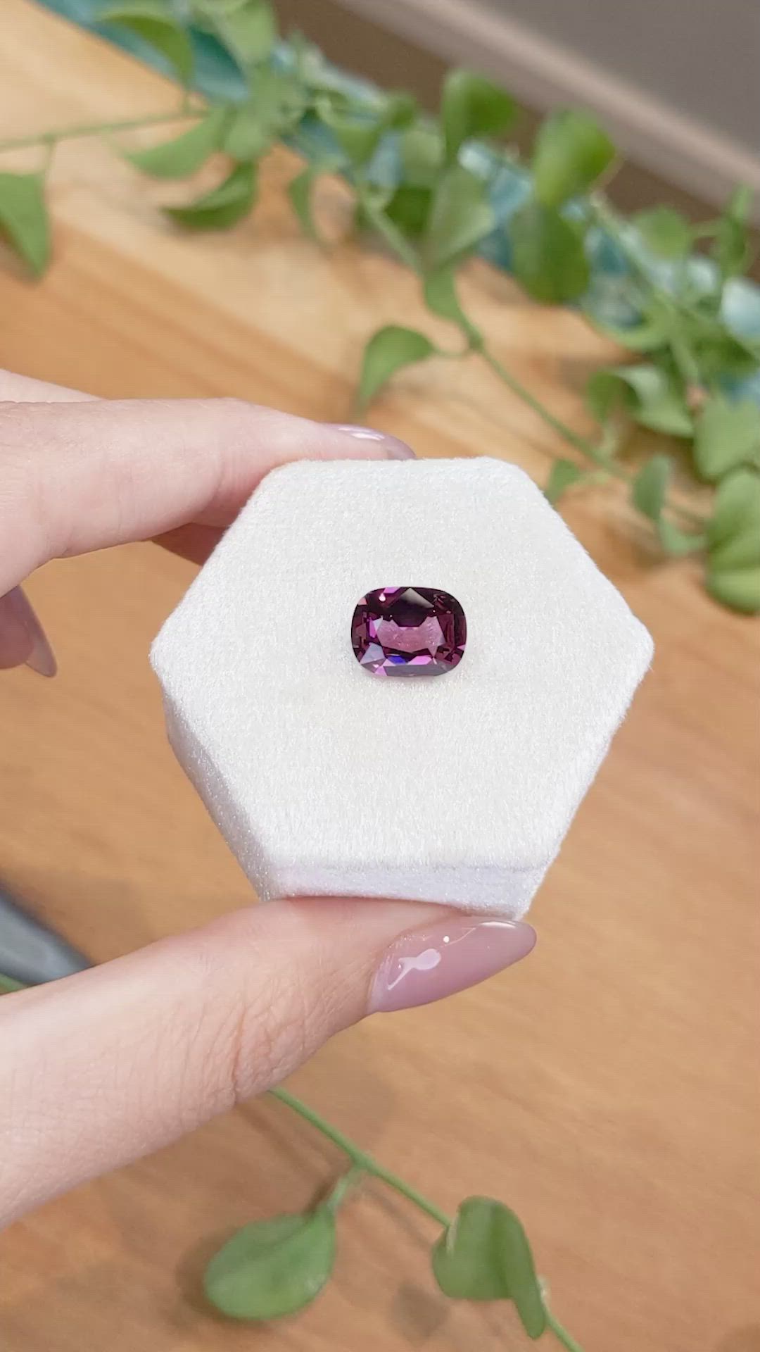 3.80 Ct. Spinel from Burma (Myanmar) Size Video