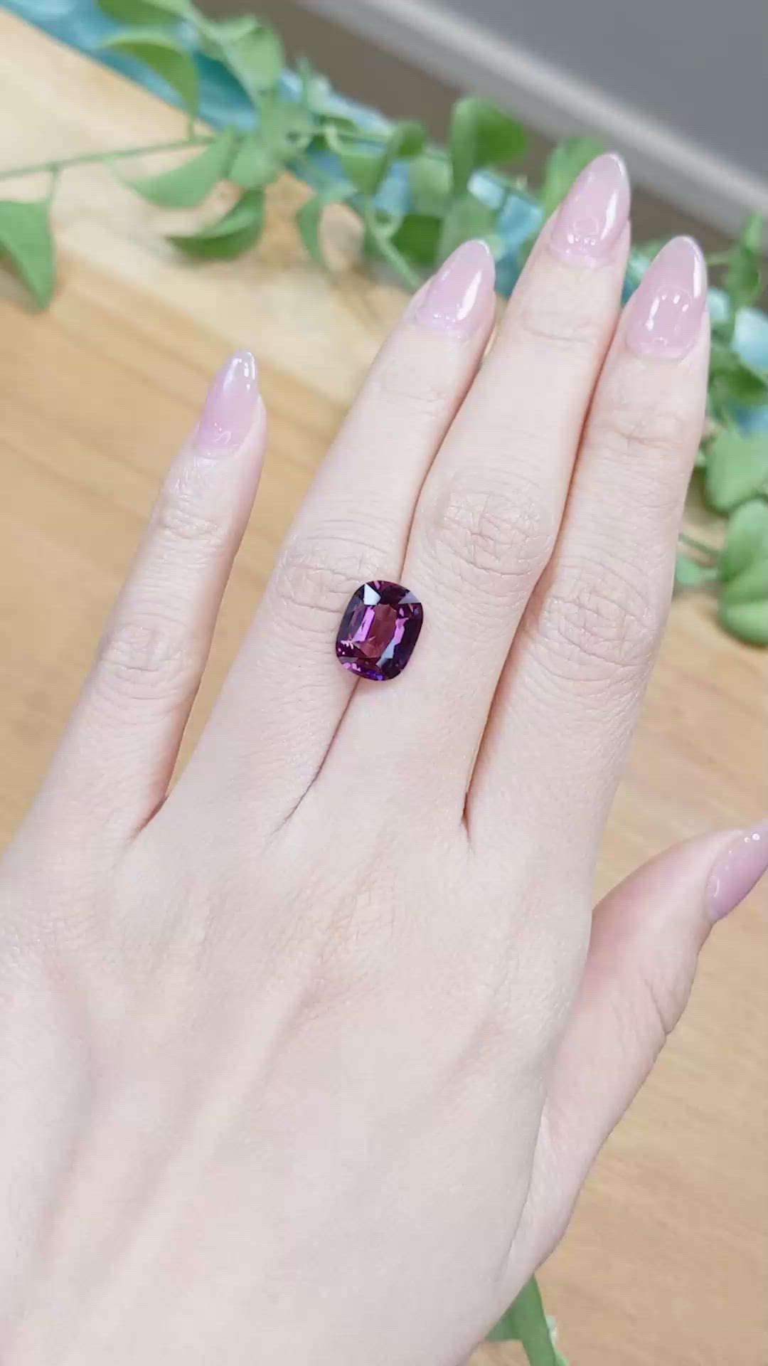 3.80 Ct. Spinel from Burma (Myanmar) Size Video