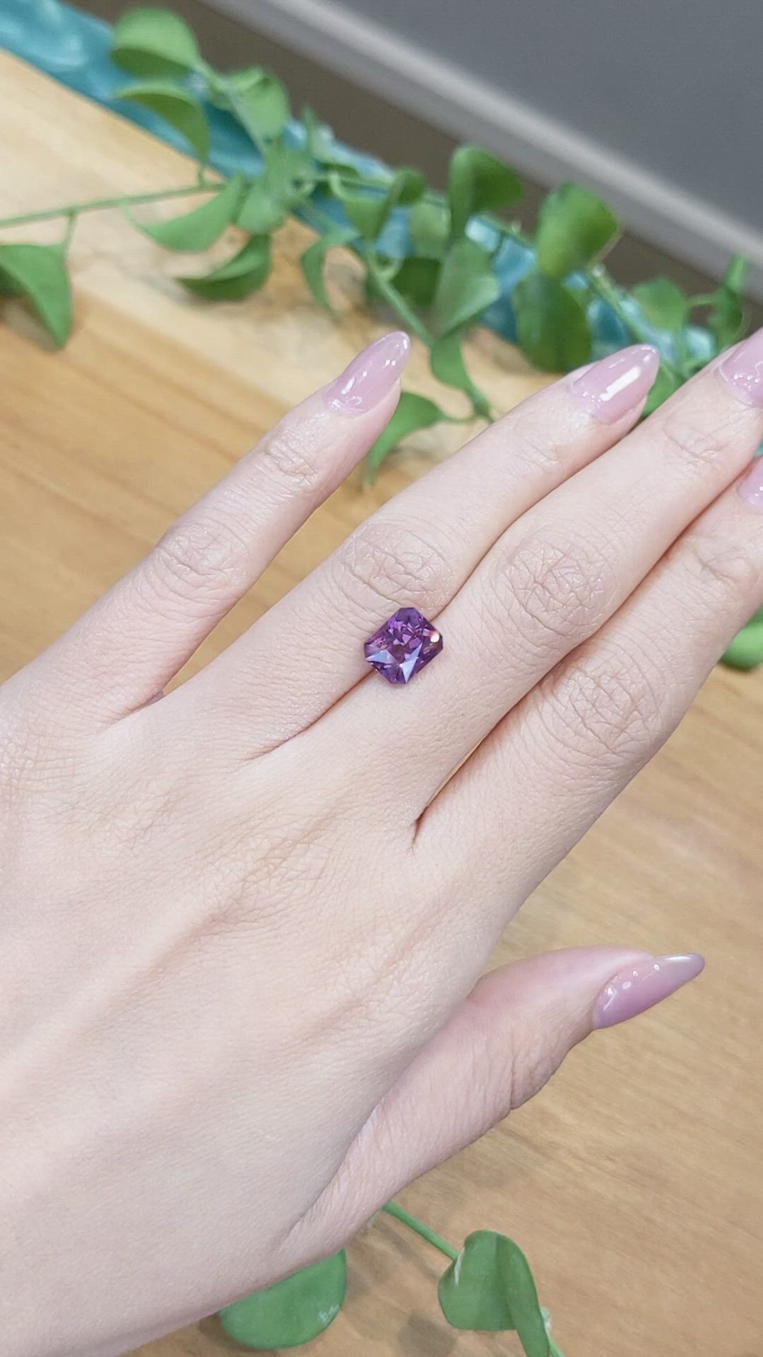 2.60 Ct. Spinel from Burma (Myanmar) Size Video