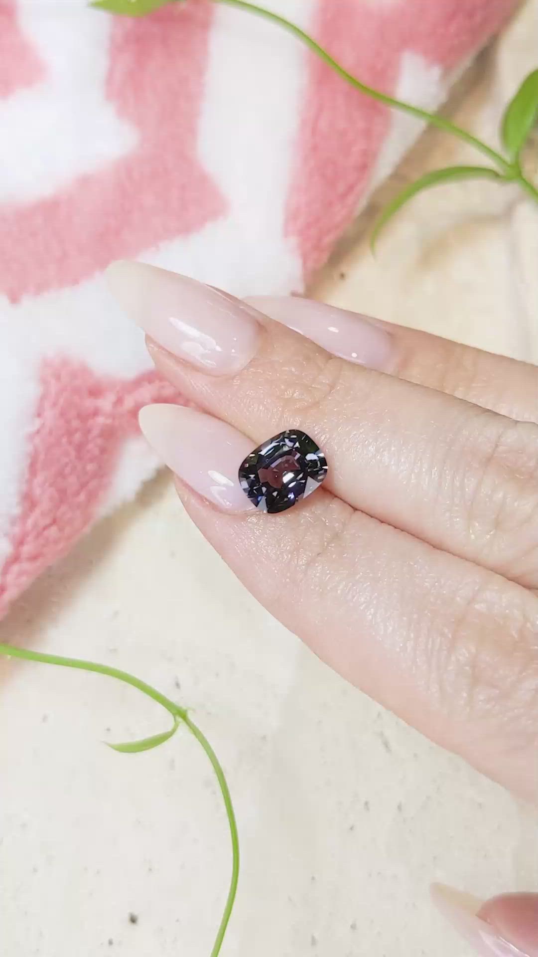 2.85 Ct. Spinel from Burma (Myanmar) Size Video