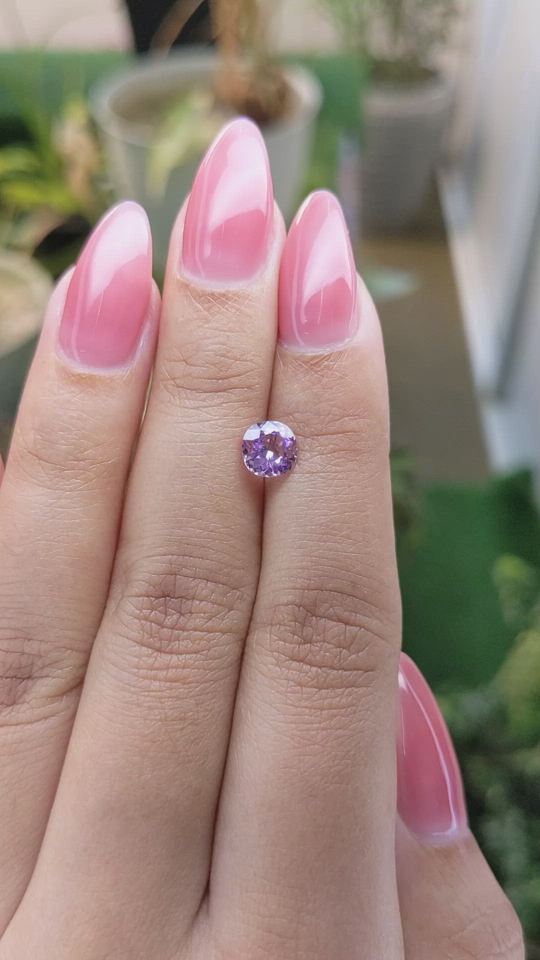 0.91 Ct. Spinel from Ceylon (Sri Lanka) Size Video