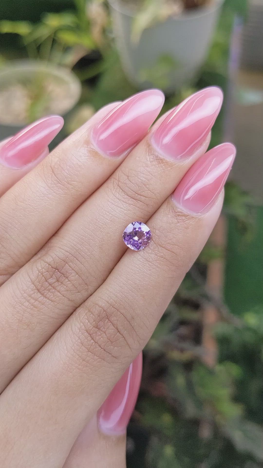 0.91 Ct. Spinel from Ceylon (Sri Lanka) Size Video