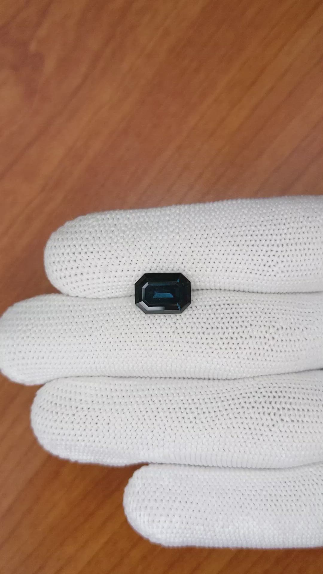 4.19 Ct. Spinel from Ceylon (Sri Lanka) Size Video