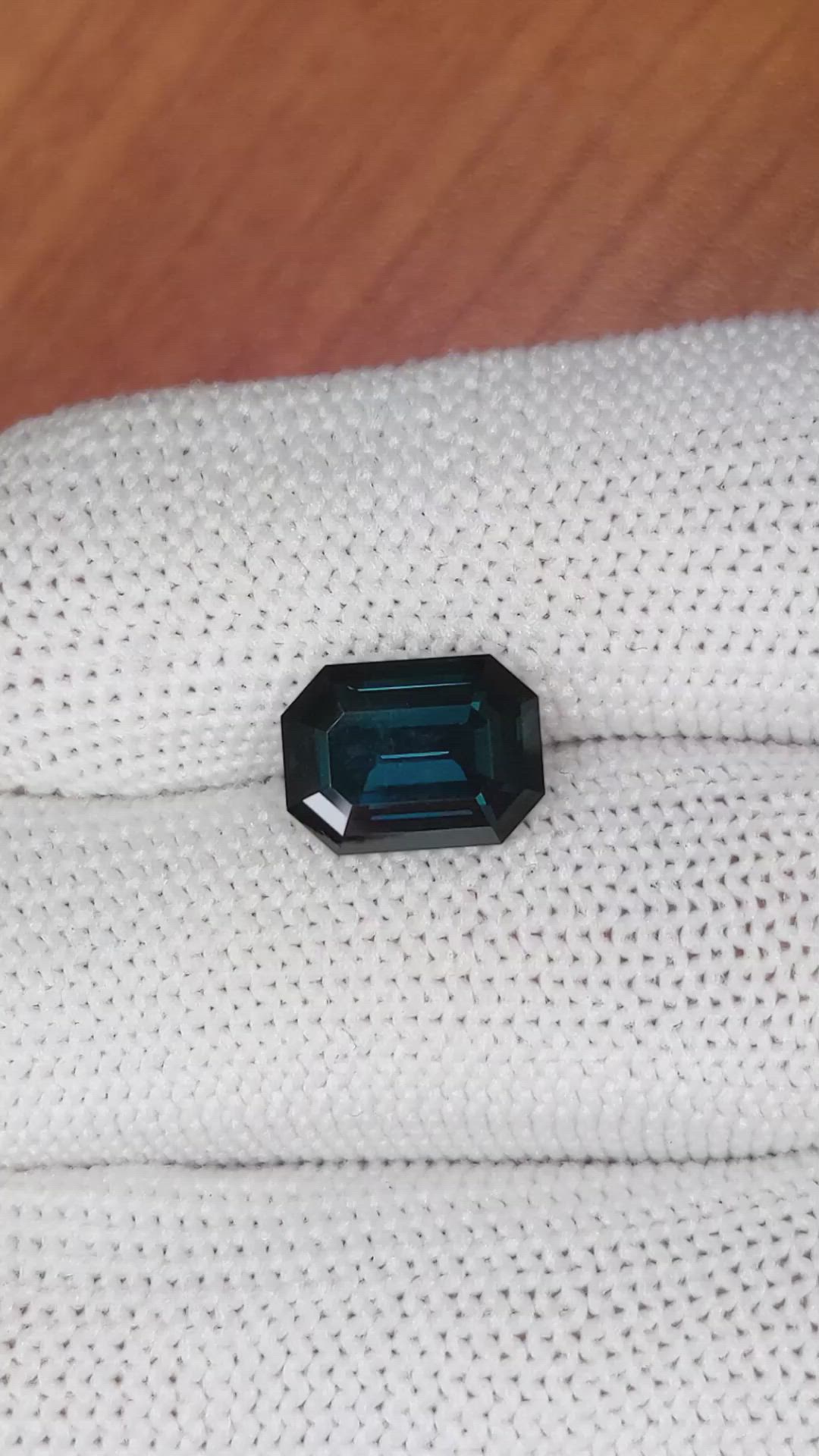 4.19 Ct. Spinel from Ceylon (Sri Lanka) Size Video