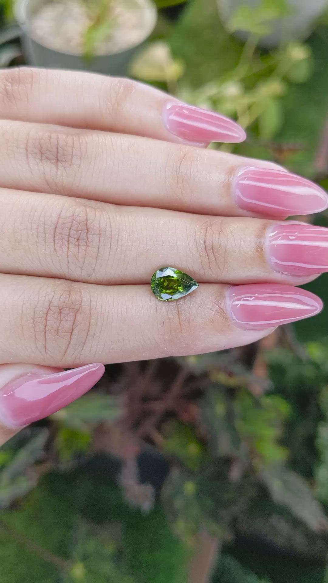 1.64 Ct. Zircon from Ceylon (Sri Lanka) Size Video