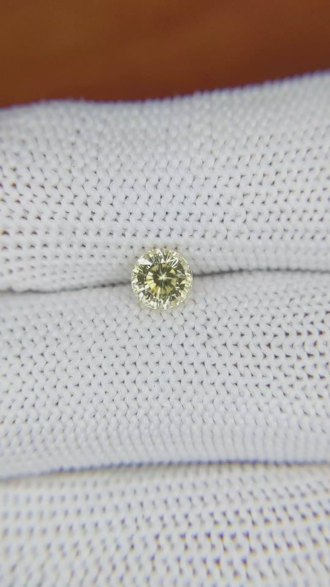 1.03 Ct. Zircon from Ceylon (Sri Lanka) Size Video