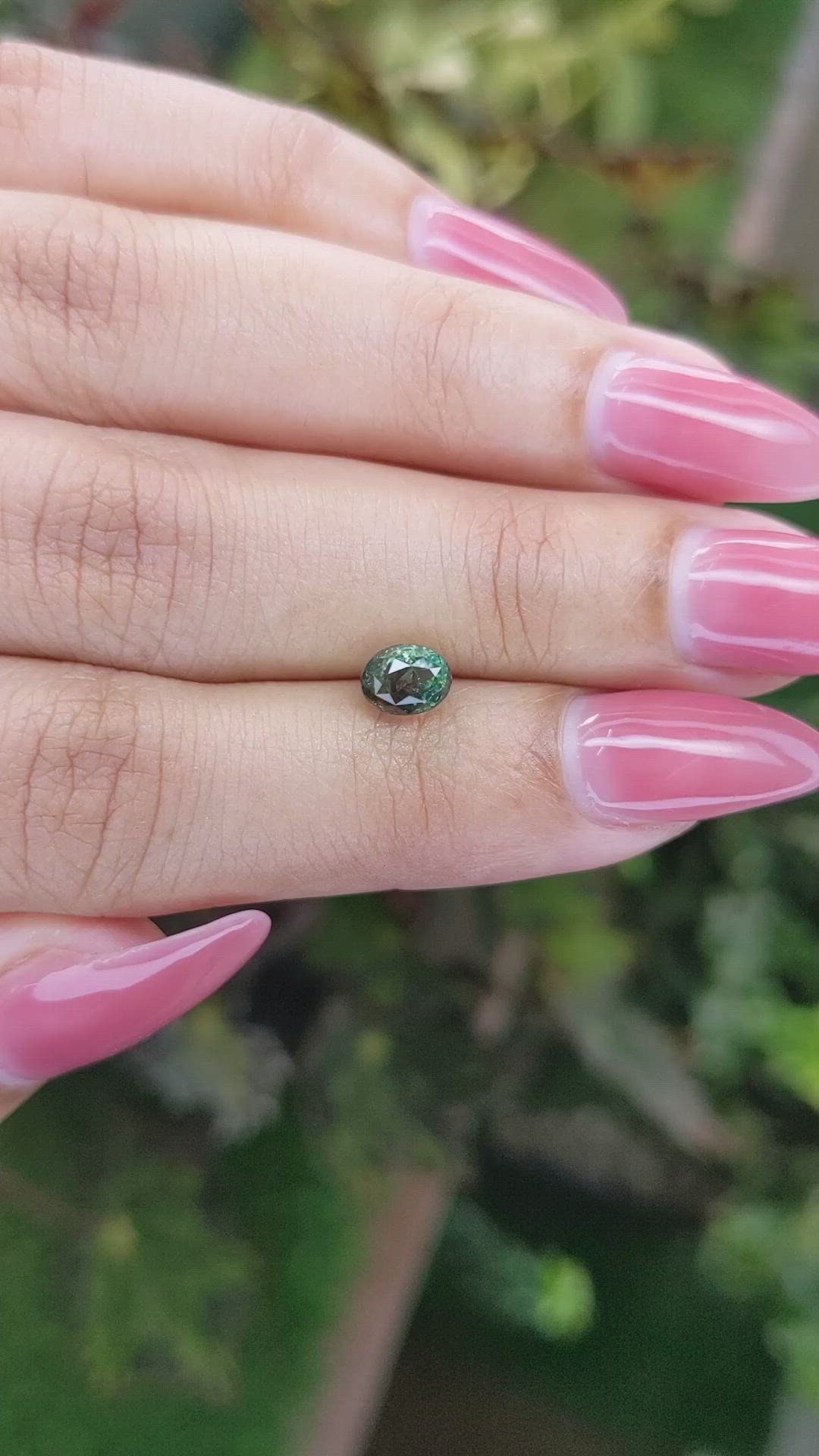 1.06 Ct. Alexandrite from Ceylon (Sri Lanka) Size Video