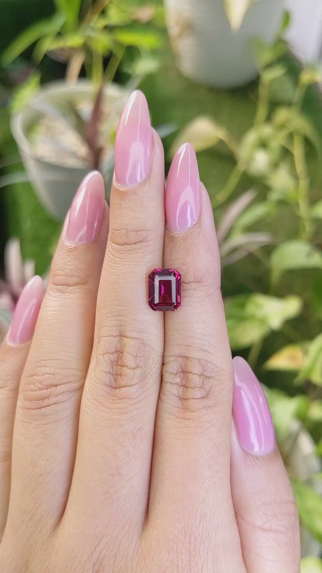 2.97 Ct. Almandine Garnet from Ceylon (Sri Lanka) Size Video