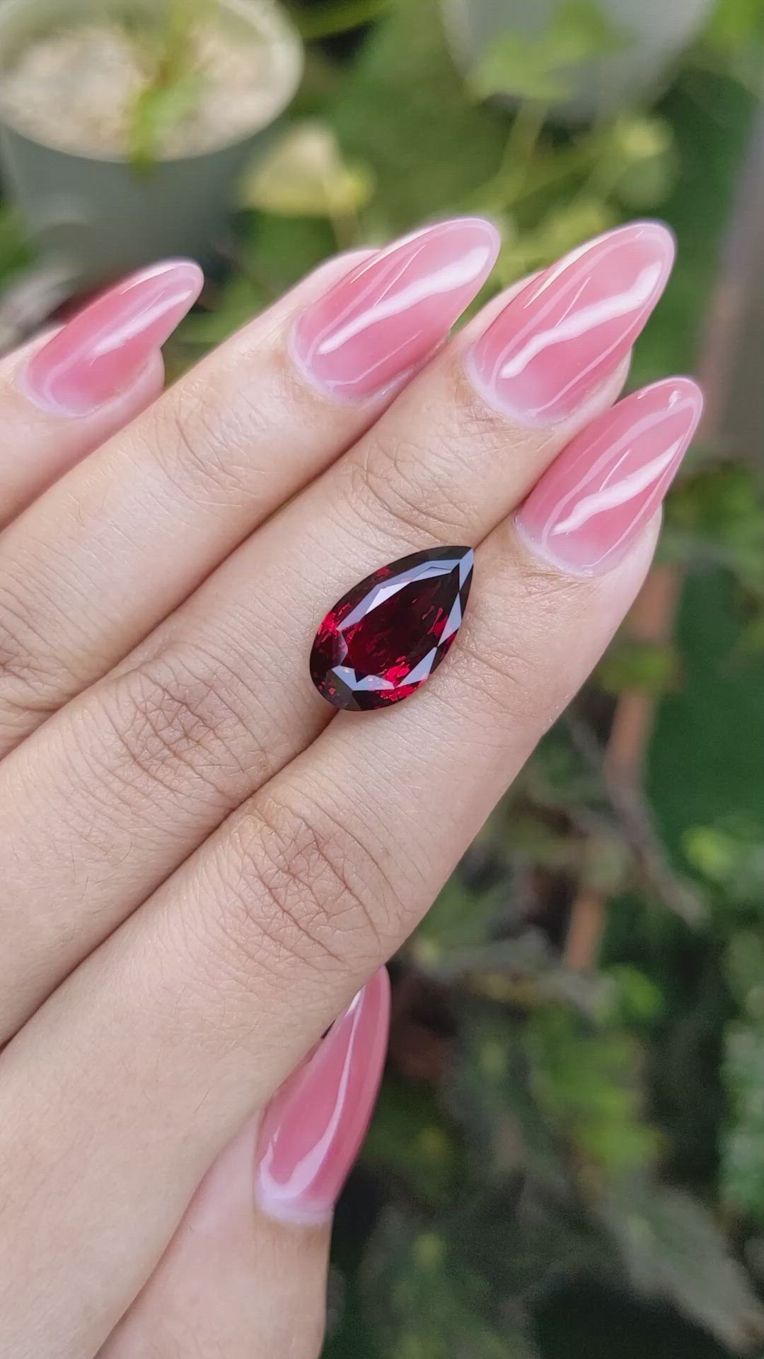 8.20 Ct. Almandine Garnet from Ceylon (Sri Lanka) Size Video