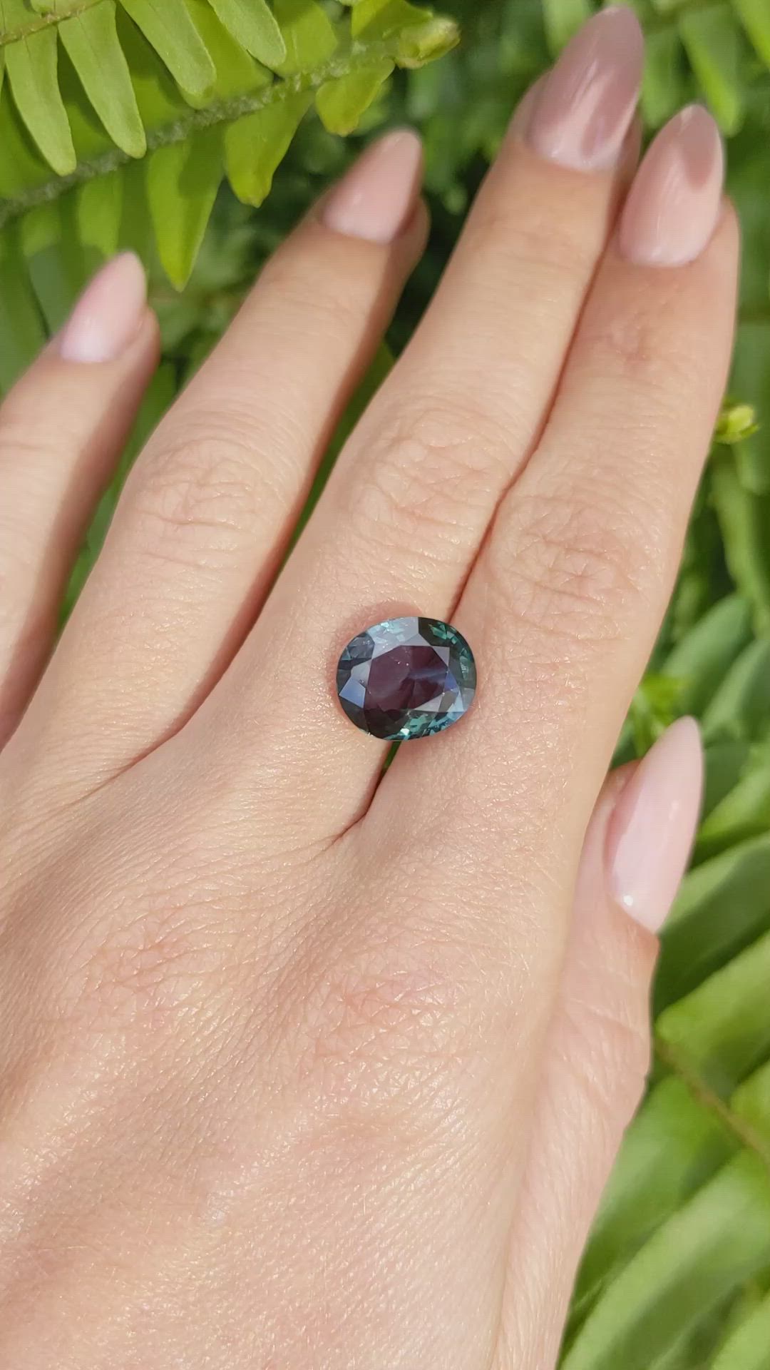 6.00 Ct. Alexandrite from India Size Video