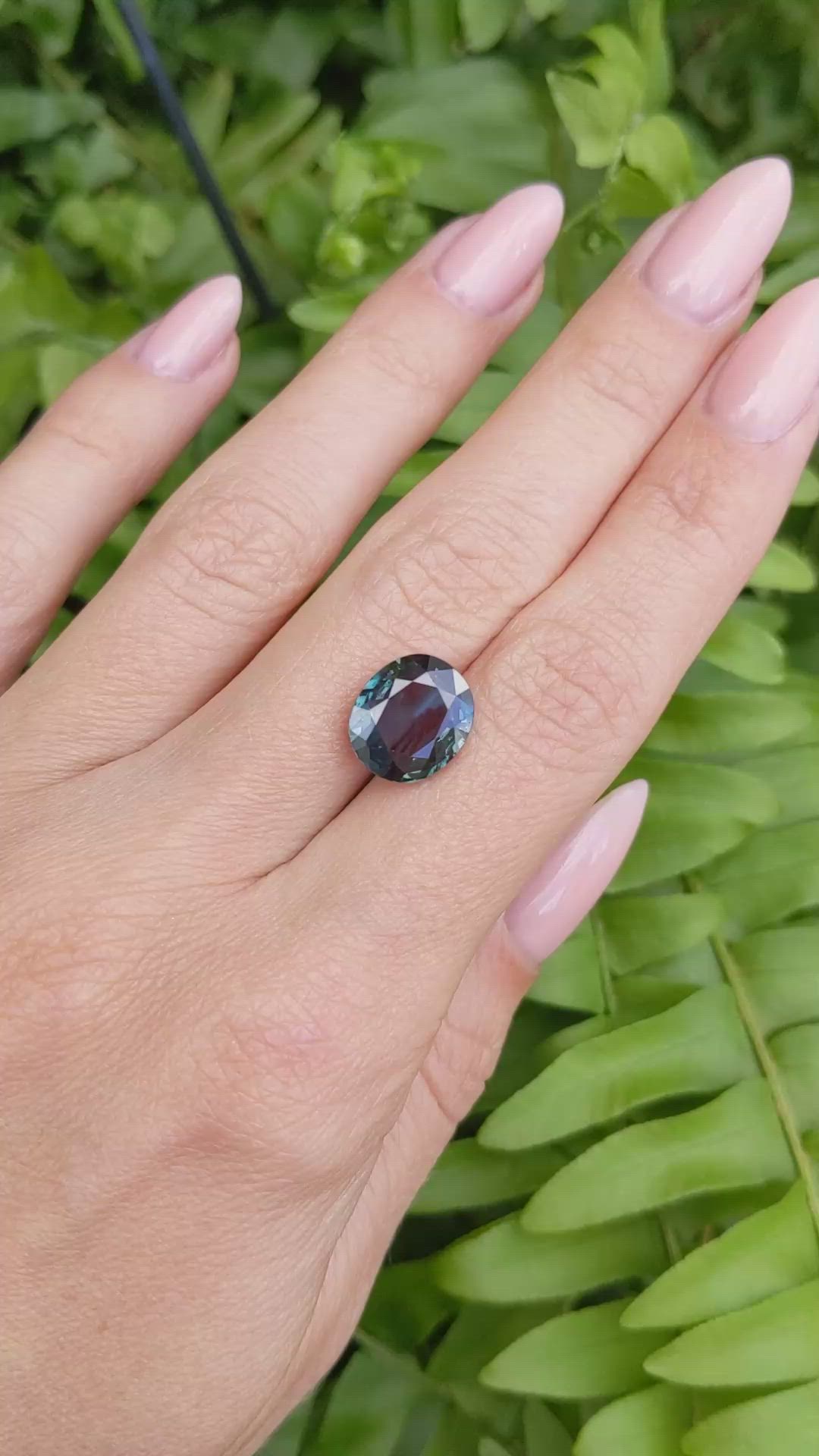 6.00 Ct. Alexandrite from India Size Video