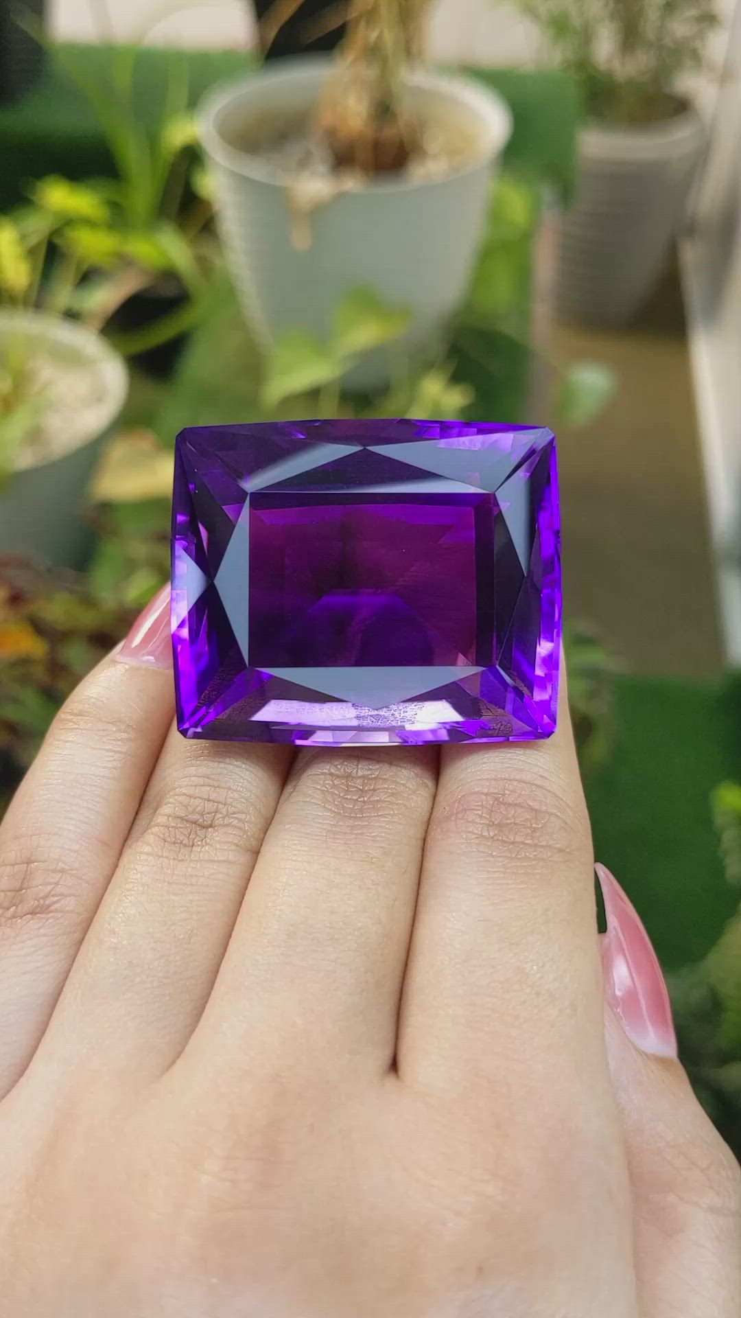 206.98 Ct. Amethyst from Madagascar Size Video