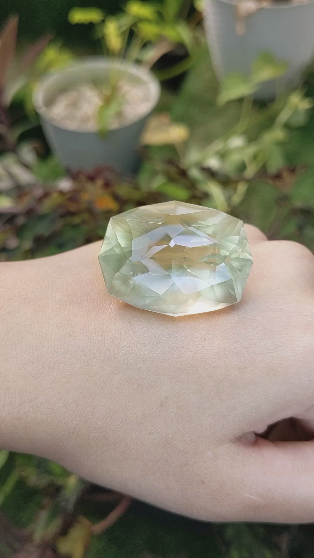 121.05 Ct. Moonstone from Ceylon (Sri Lanka) Size Video