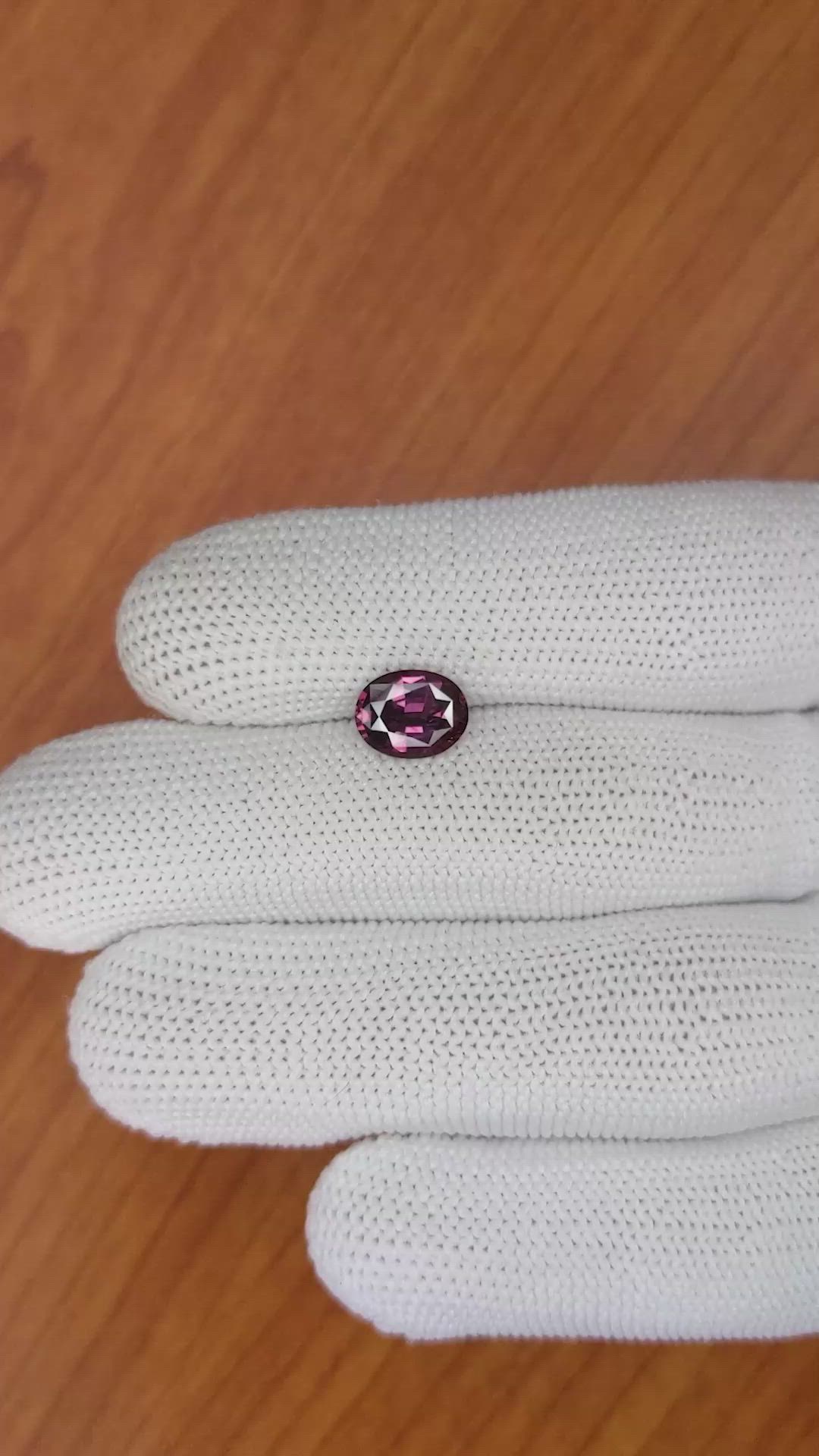 1.94 Ct. Spinel from Ceylon (Sri Lanka) Size Video