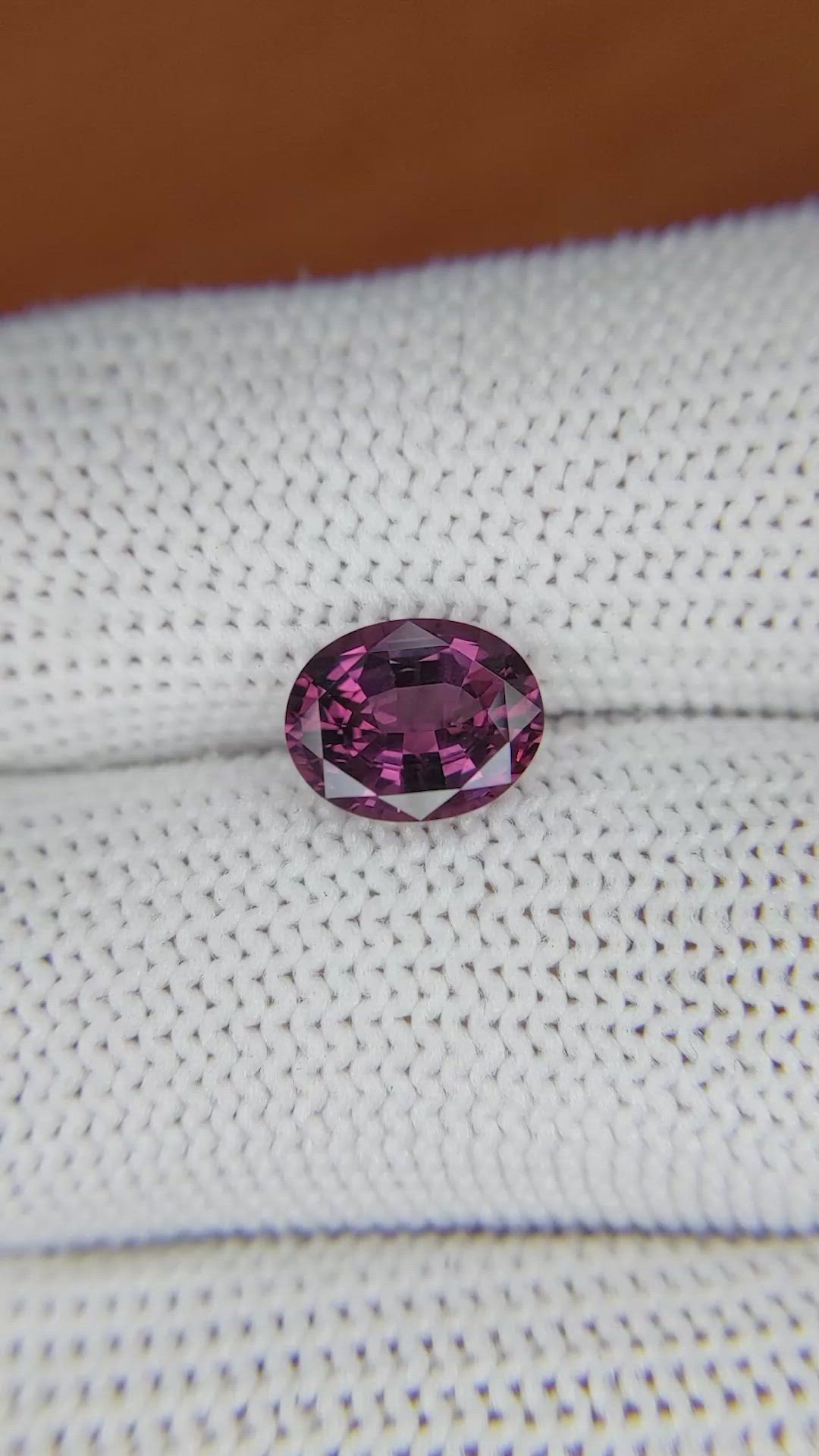1.94 Ct. Spinel from Ceylon (Sri Lanka) Size Video