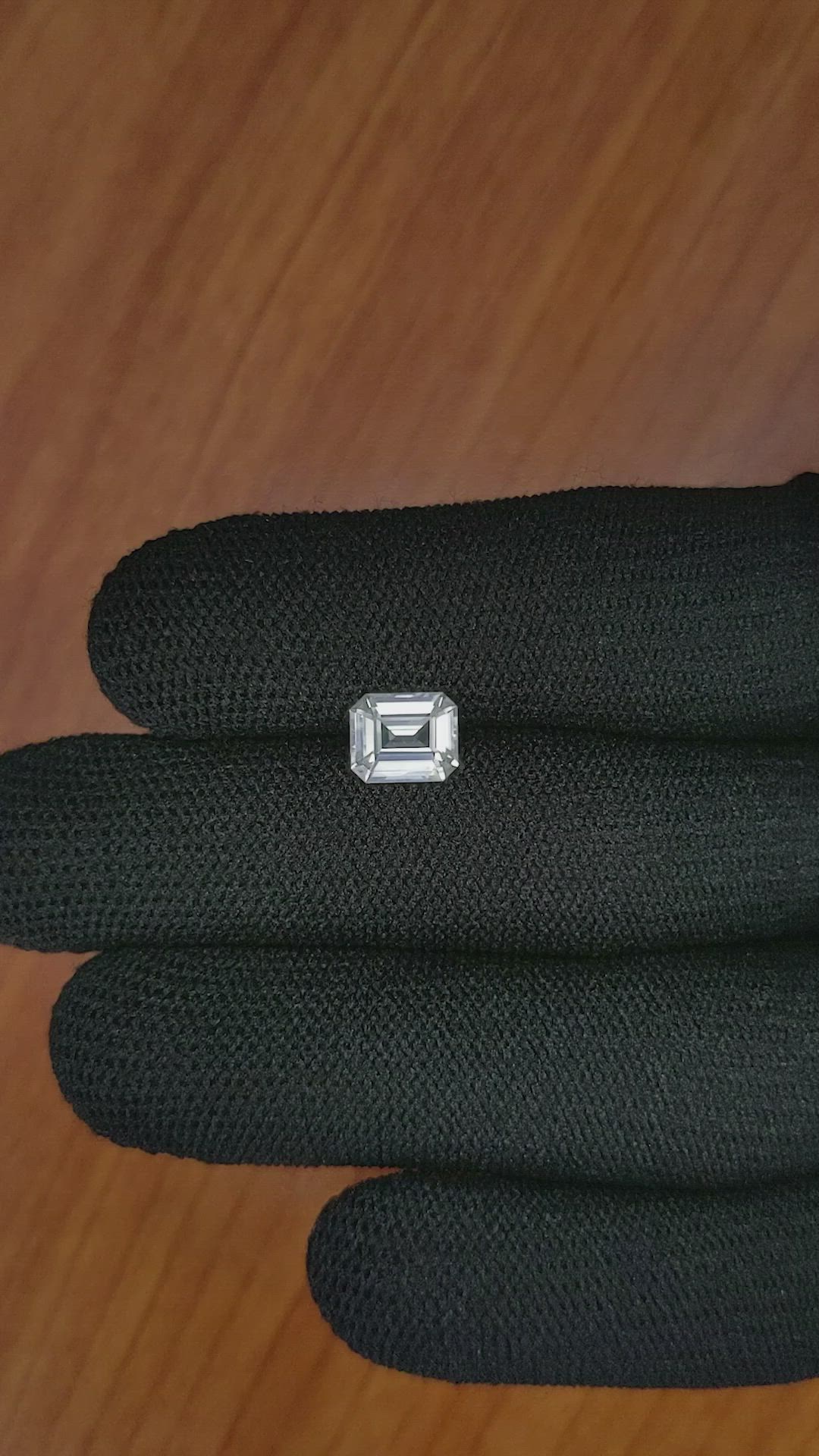 2.00 Ct. Zircon from Ceylon (Sri Lanka) Size Video