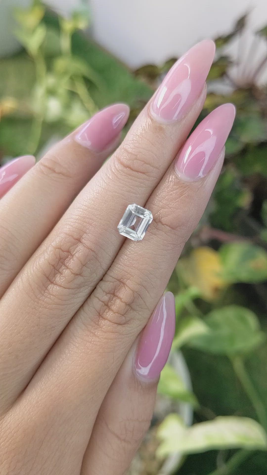 2.00 Ct. Zircon from Ceylon (Sri Lanka) Size Video