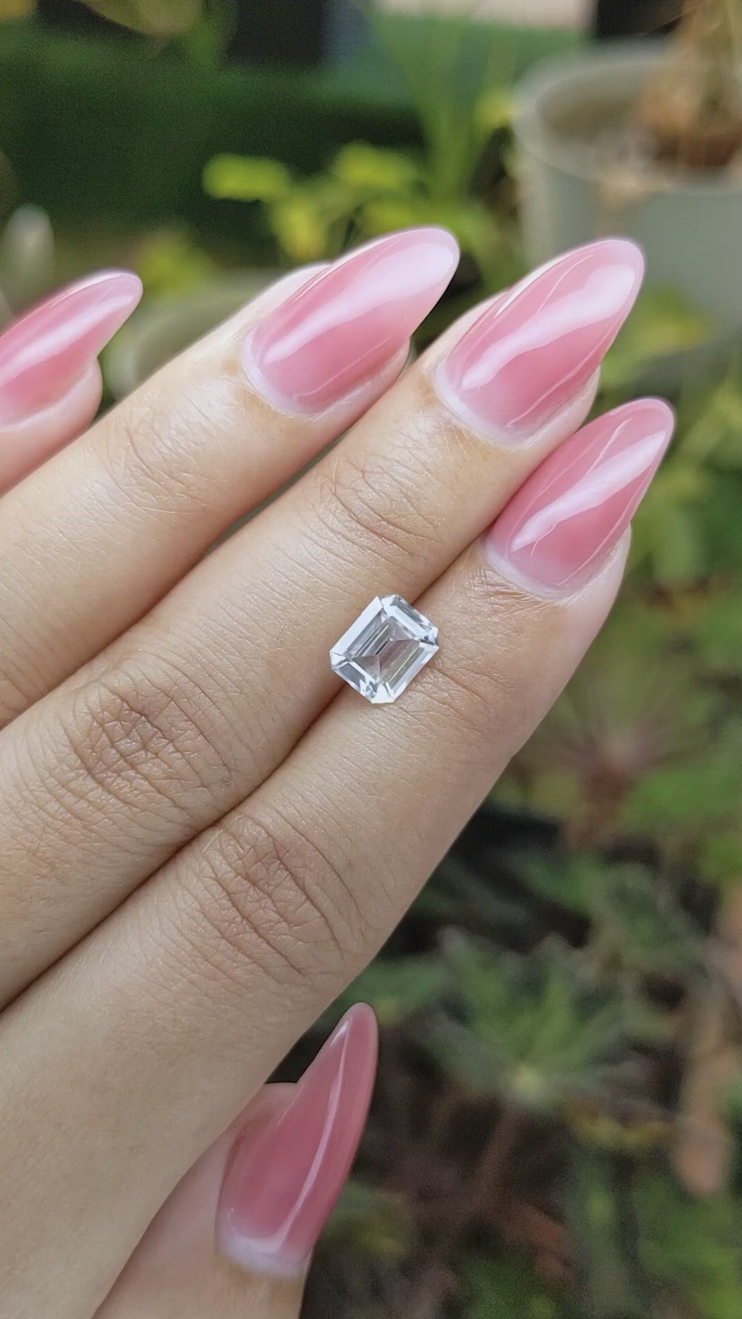 2.25 Ct. Zircon from Ceylon (Sri Lanka) Size Video