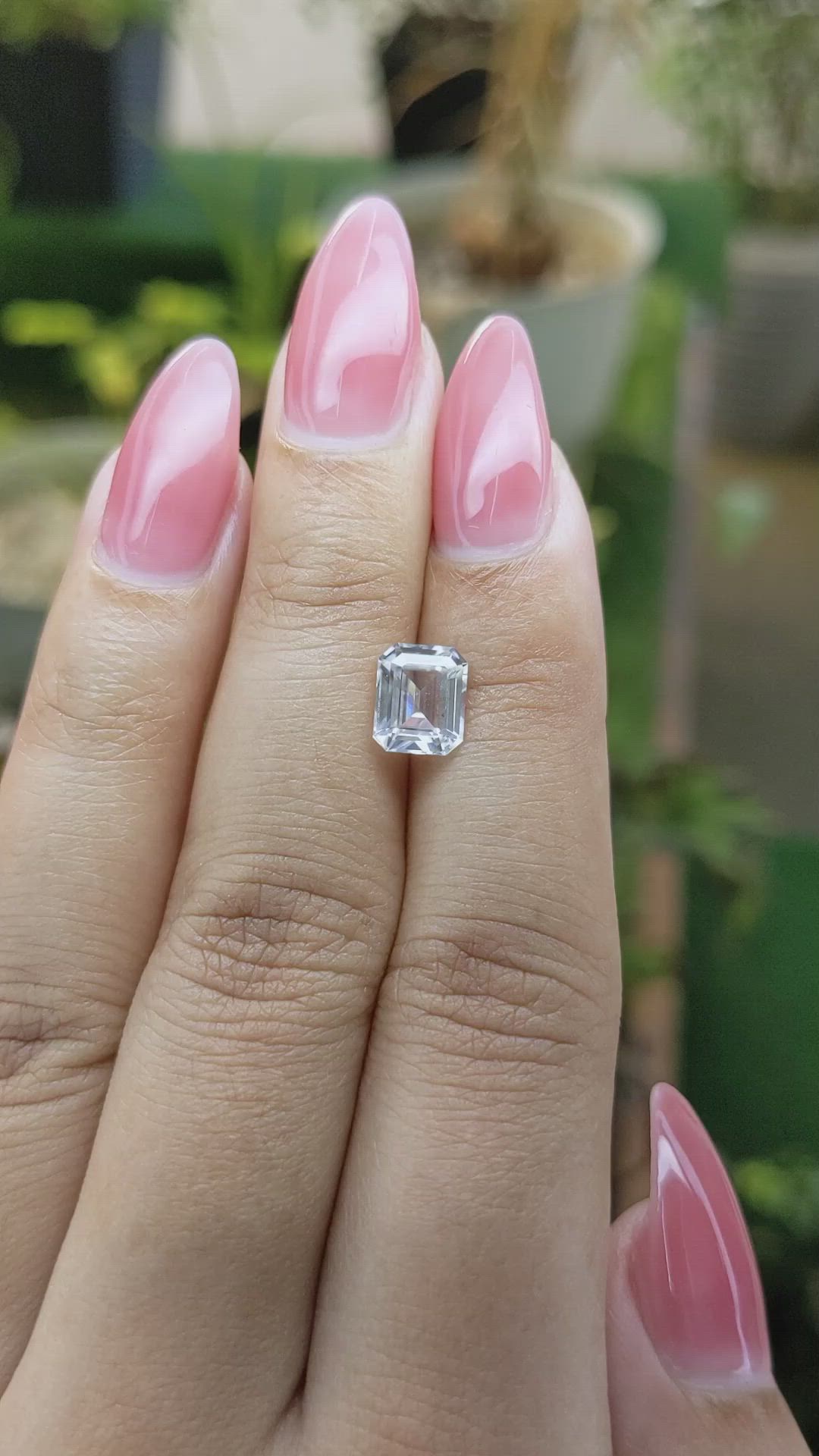 2.25 Ct. Zircon from Ceylon (Sri Lanka) Size Video