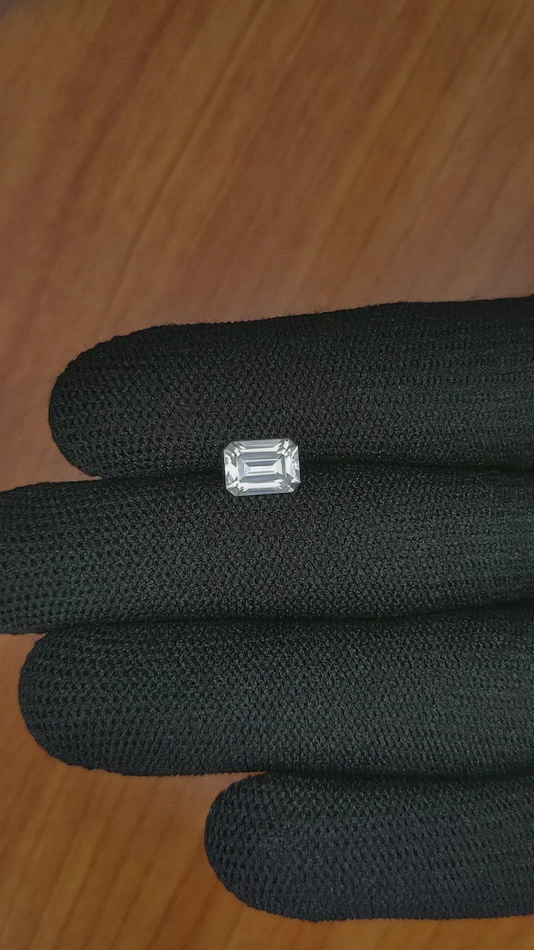 2.04 Ct. Zircon from Ceylon (Sri Lanka) Size Video