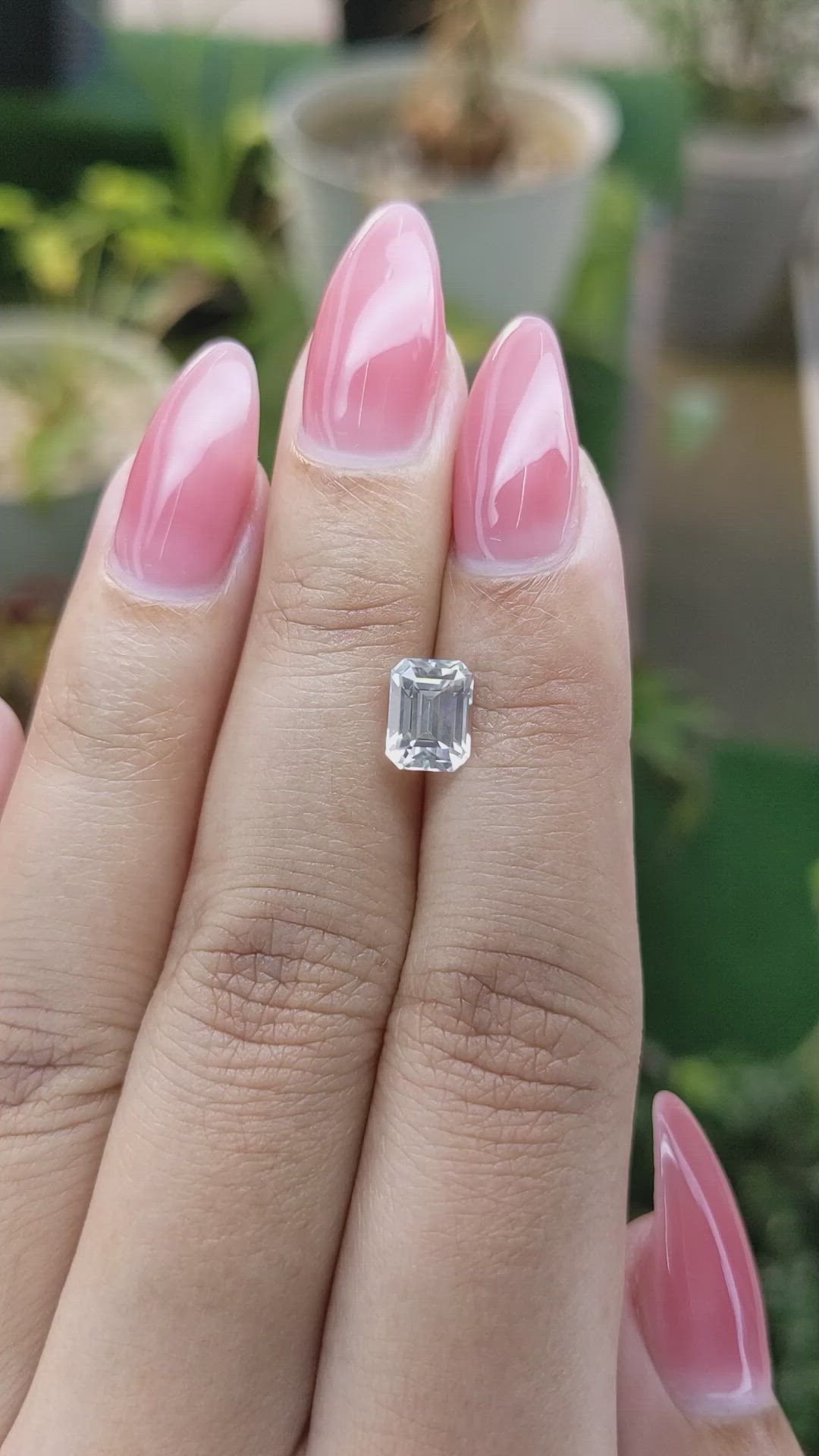 2.33 Ct. Zircon from Ceylon (Sri Lanka) Size Video