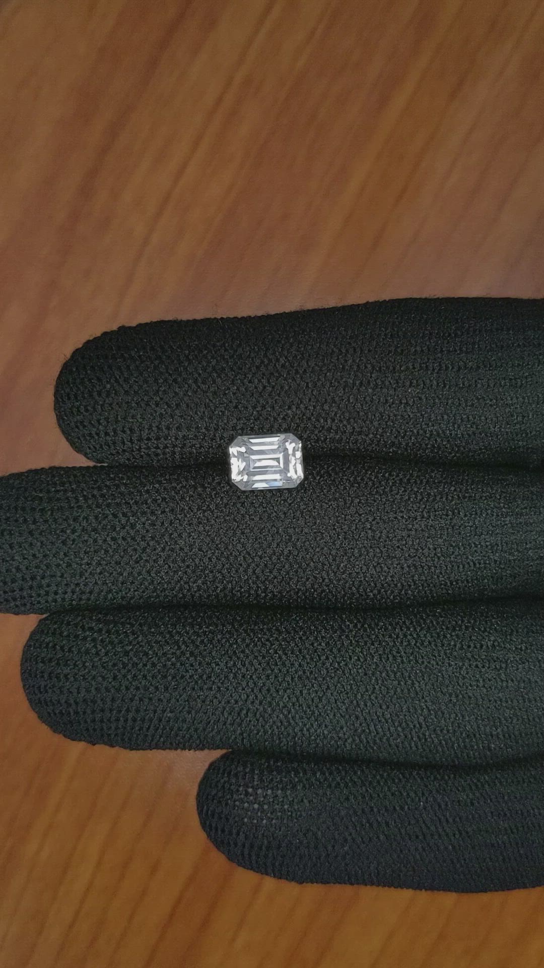 2.33 Ct. Zircon from Ceylon (Sri Lanka) Size Video