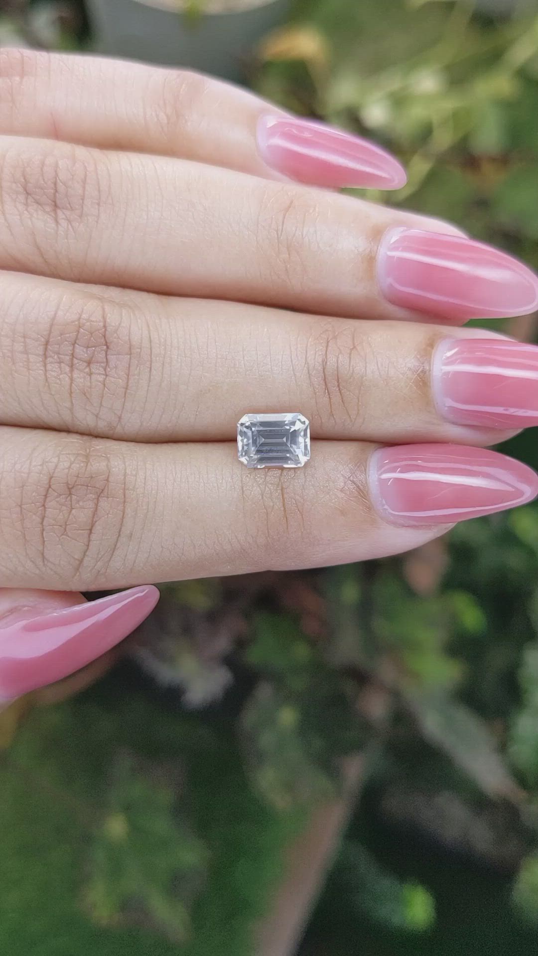 2.33 Ct. Zircon from Ceylon (Sri Lanka) Size Video