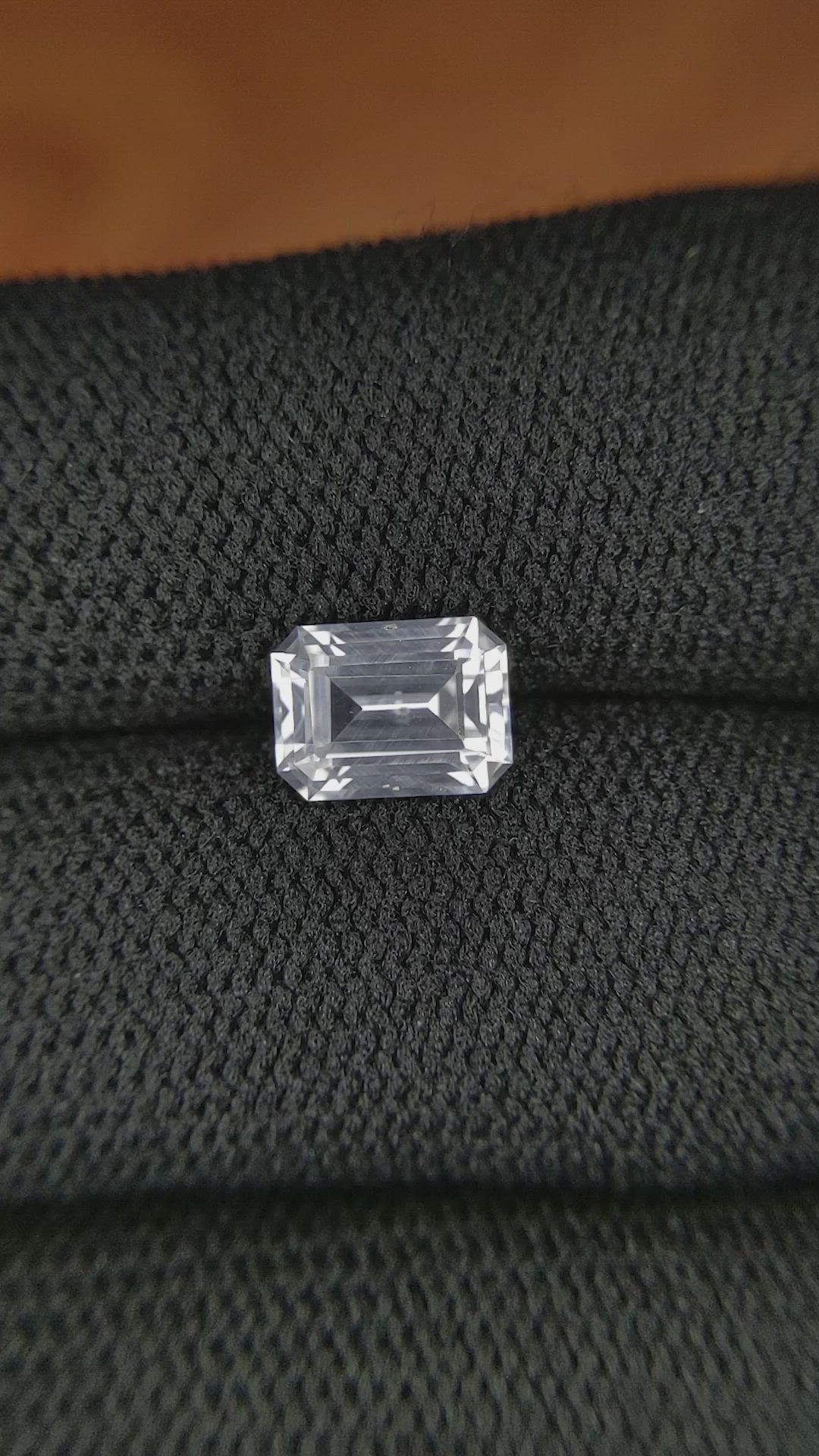 2.14 Ct. Zircon from Ceylon (Sri Lanka) Size Video