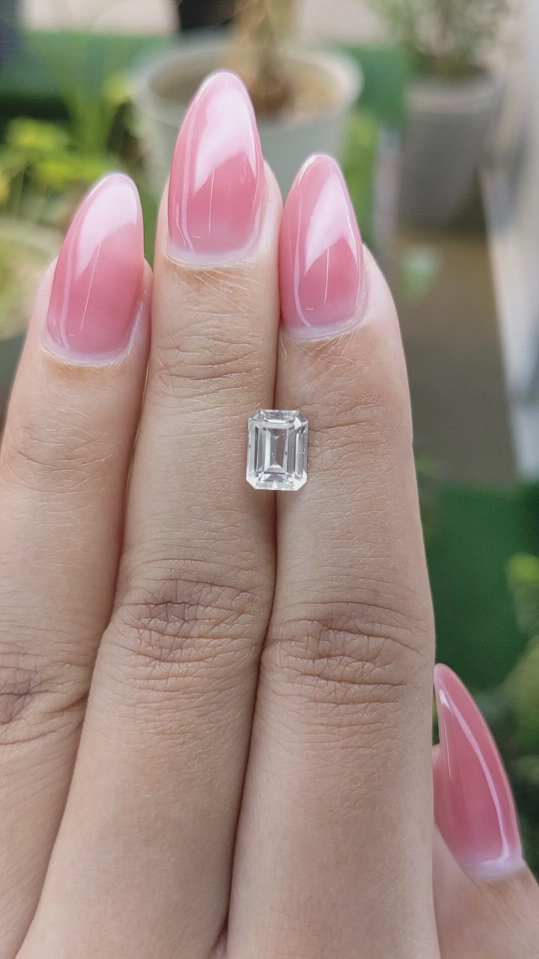 2.14 Ct. Zircon from Ceylon (Sri Lanka) Size Video