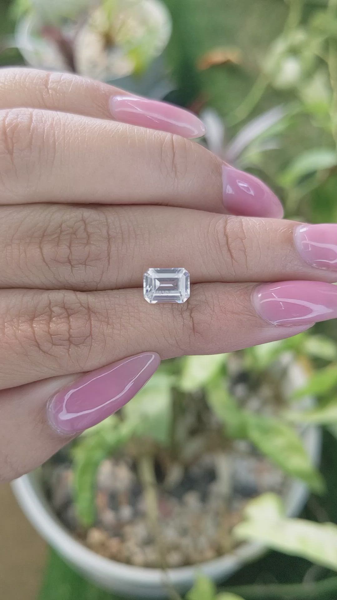 2.04 Ct. Zircon from Ceylon (Sri Lanka) Size Video