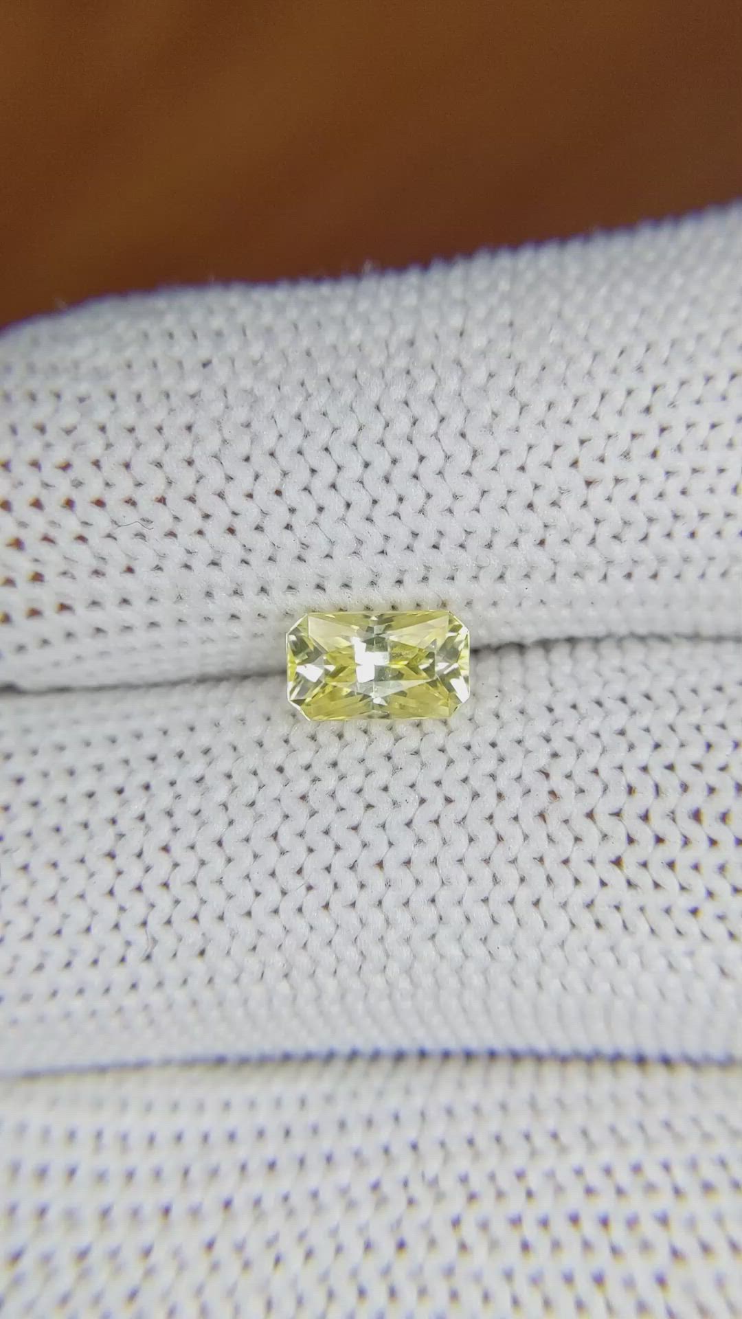 1.07 Ct. Zircon from Ceylon (Sri Lanka) Size Video