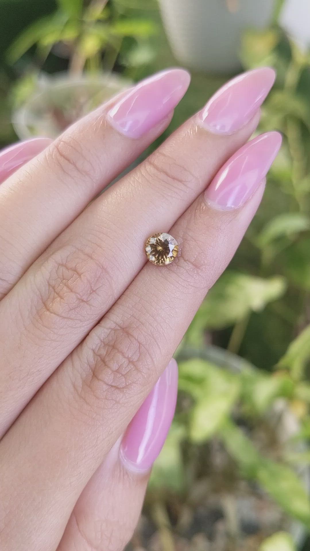 1.49 Ct. Zircon from Ceylon (Sri Lanka) Size Video