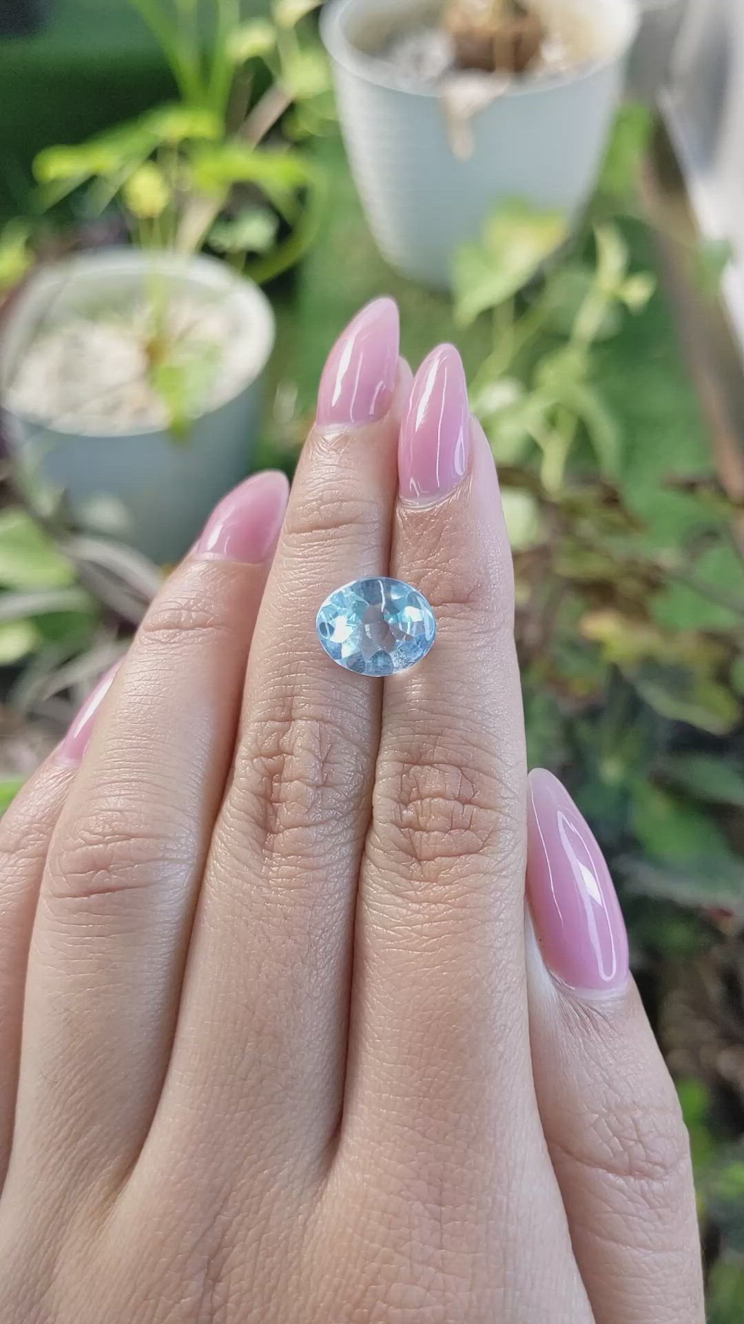 4.77 Ct. Topaz from Ceylon (Sri Lanka) Size Video