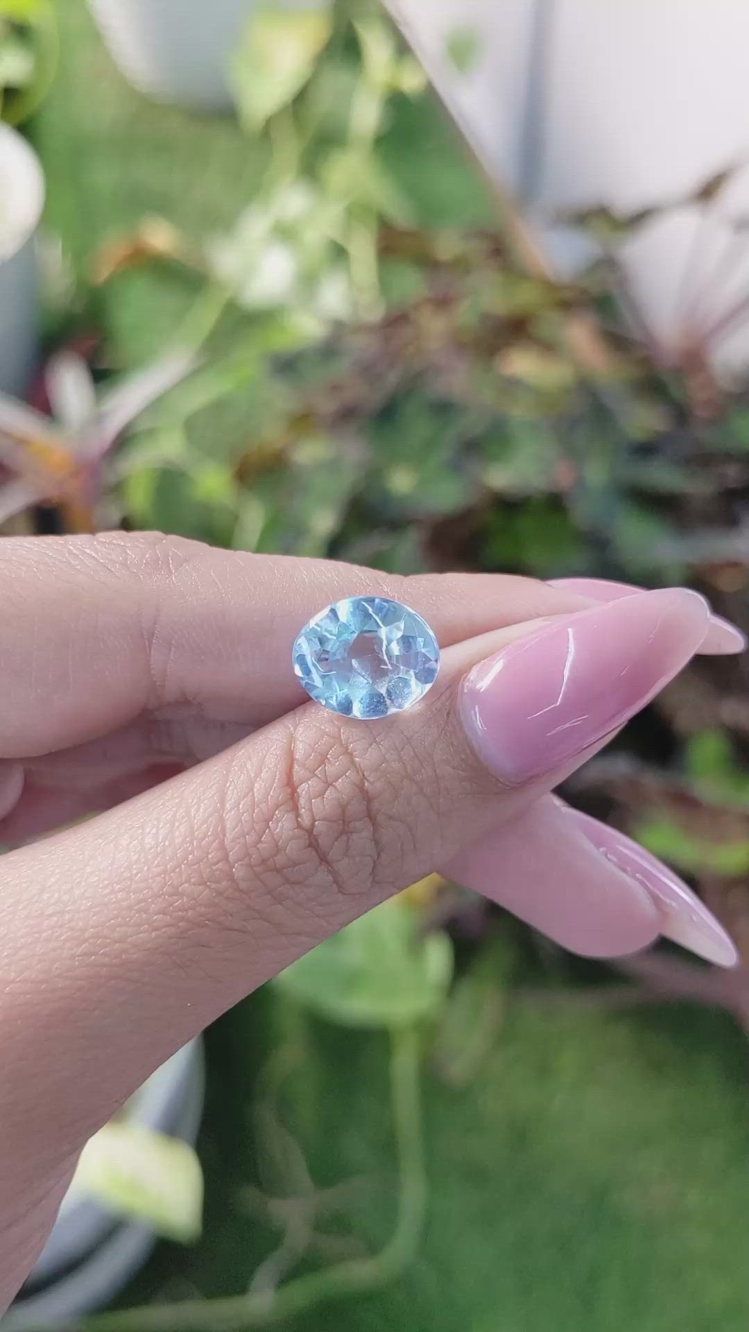 4.77 Ct. Topaz from Ceylon (Sri Lanka) Size Video
