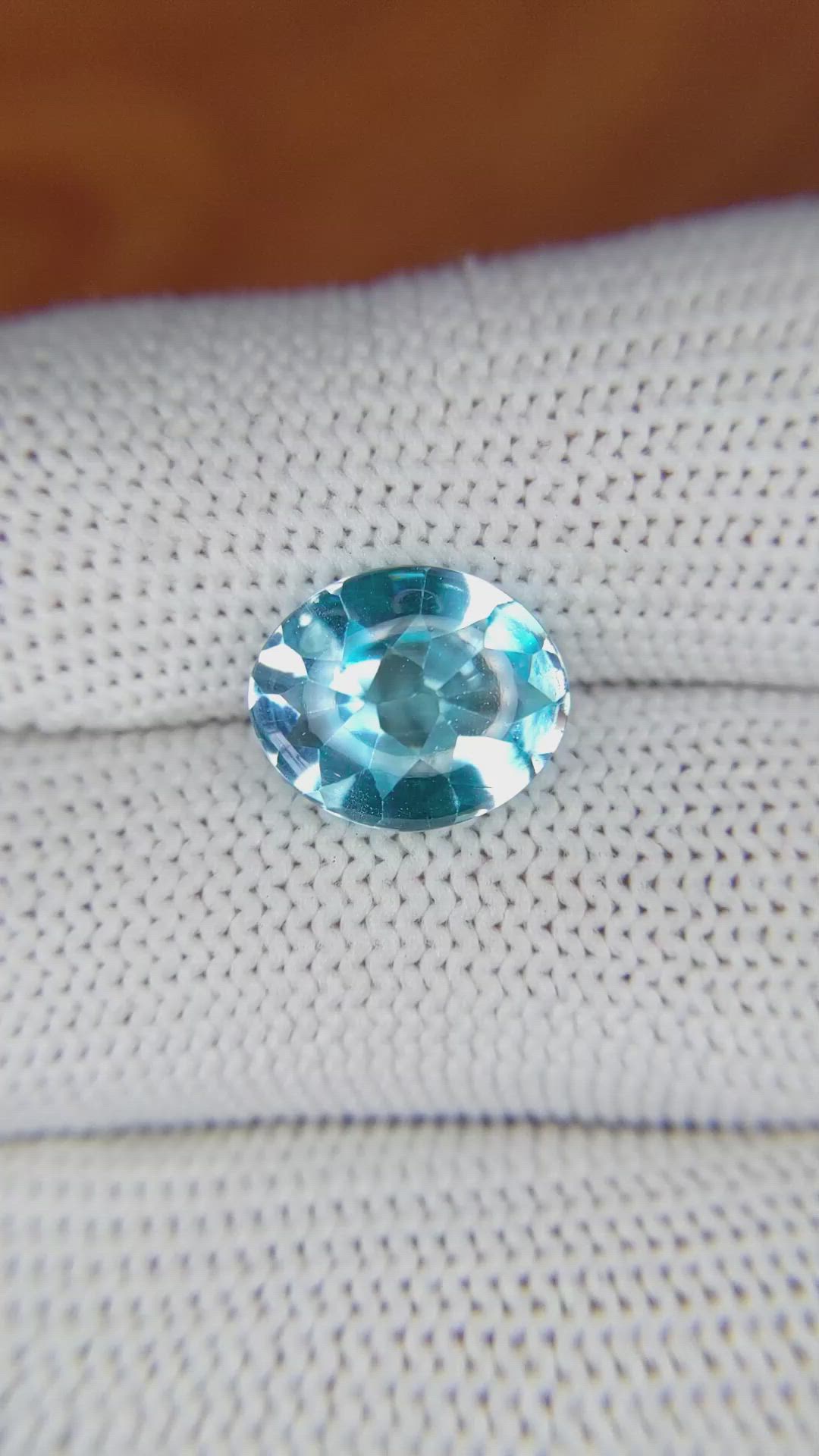 4.77 Ct. Topaz from Ceylon (Sri Lanka) Size Video