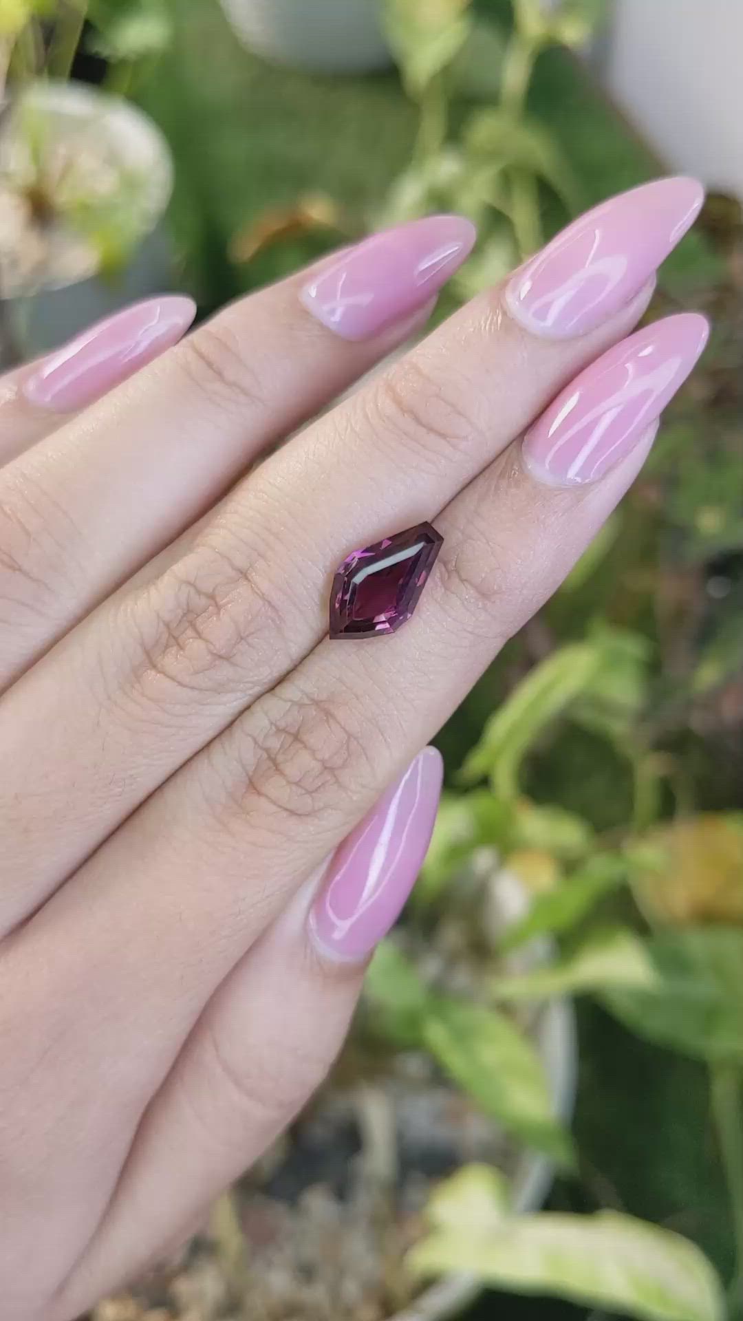 4.02 Ct. Spinel from Ceylon (Sri Lanka) Size Video