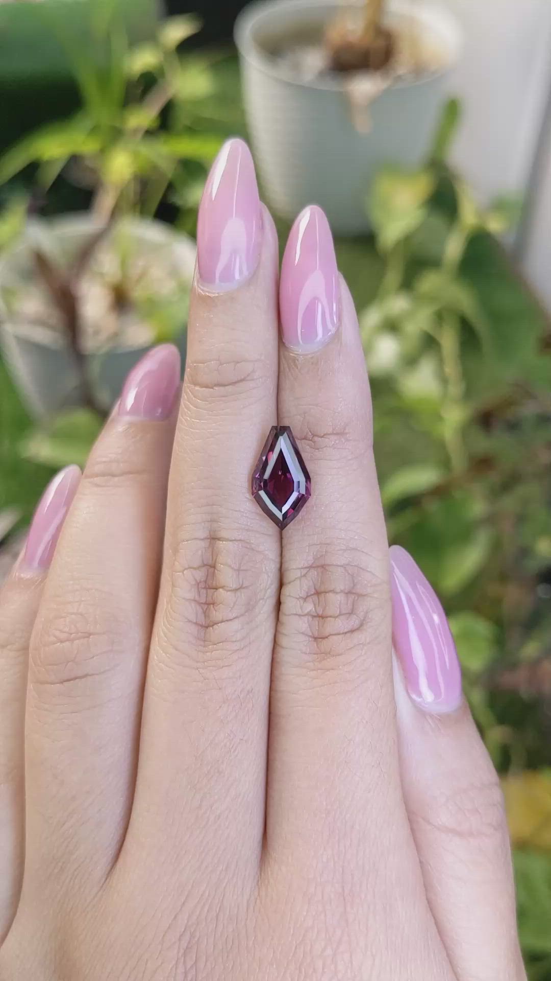 4.02 Ct. Spinel from Ceylon (Sri Lanka) Size Video