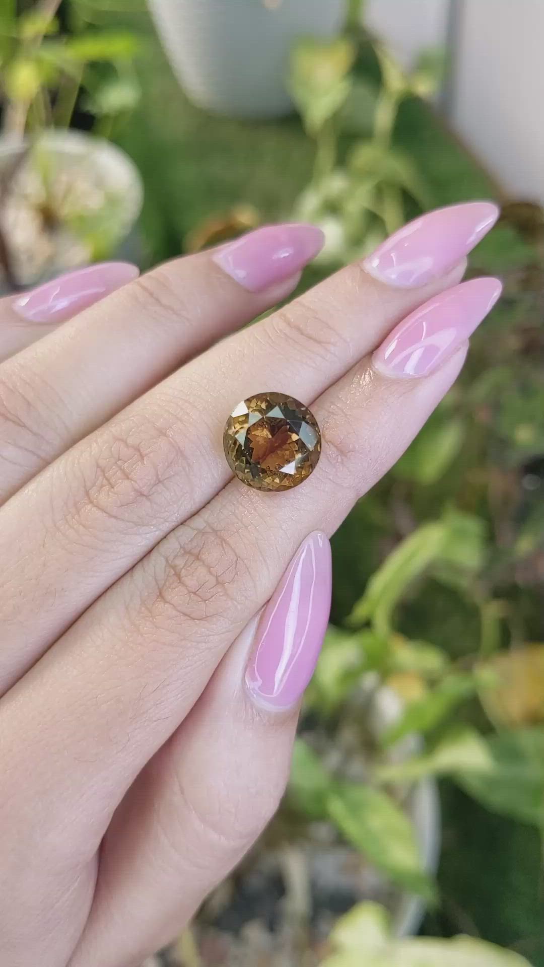 6.70 Ct. Smokey Quartz from Ceylon (Sri Lanka) Size Video