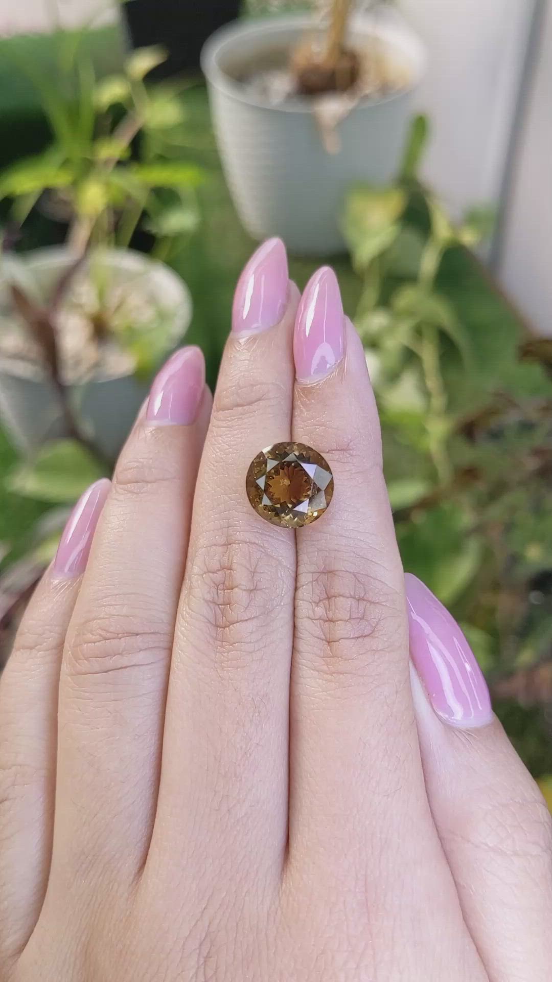 6.70 Ct. Smokey Quartz from Ceylon (Sri Lanka) Size Video