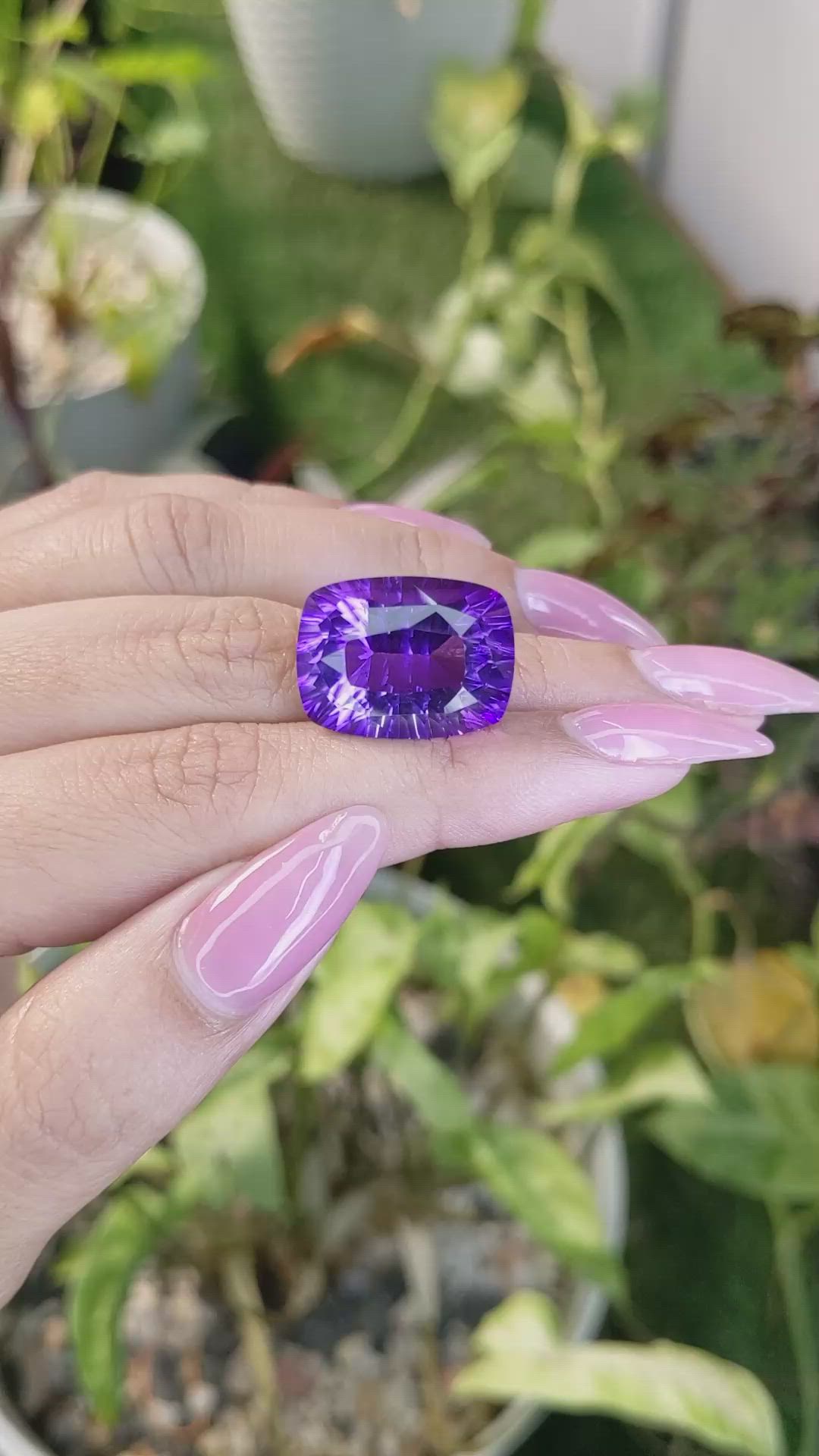 19.08 Ct. Amethyst from Ceylon (Sri Lanka) Size Video