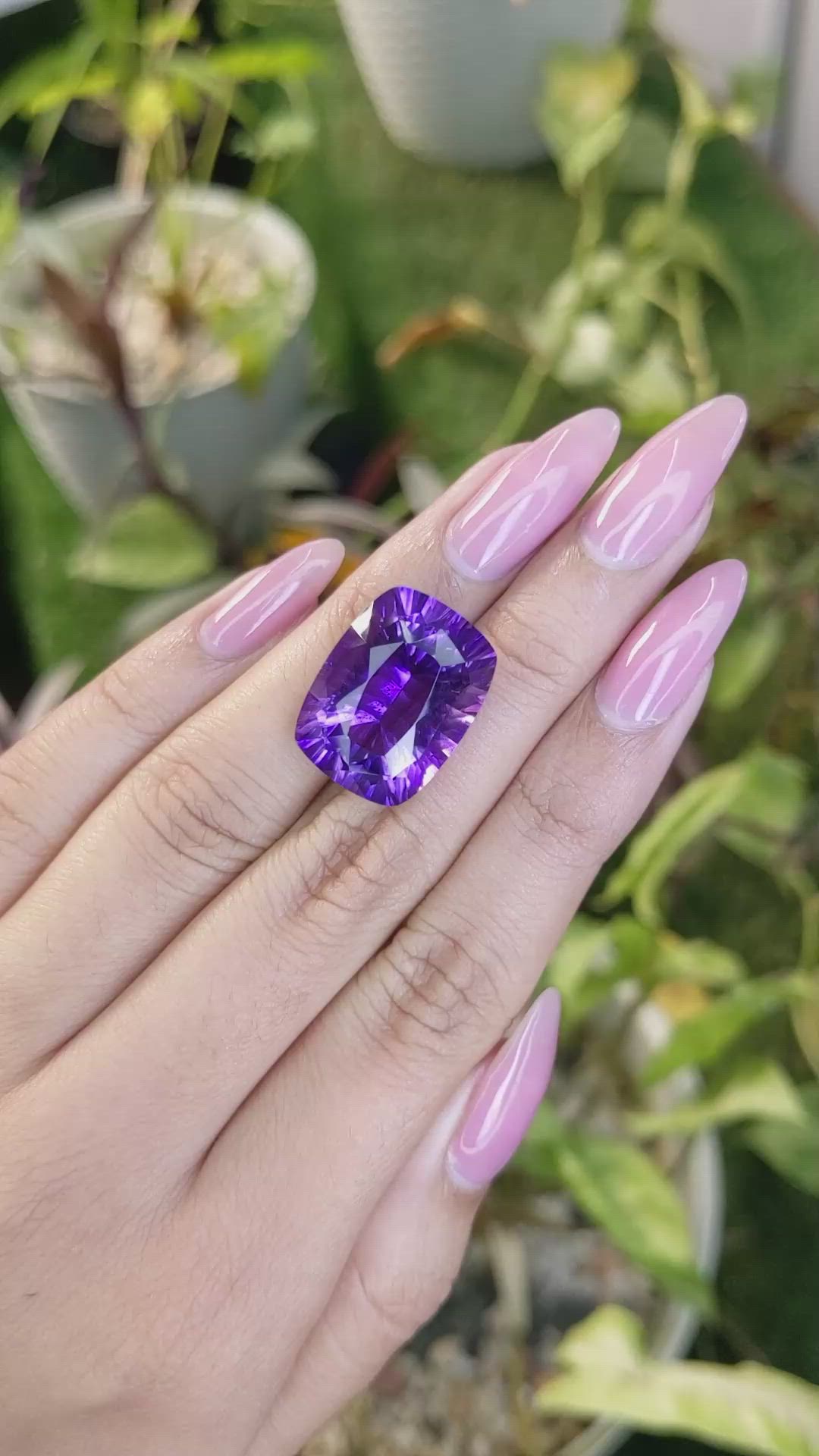 19.08 Ct. Amethyst from Ceylon (Sri Lanka) Size Video
