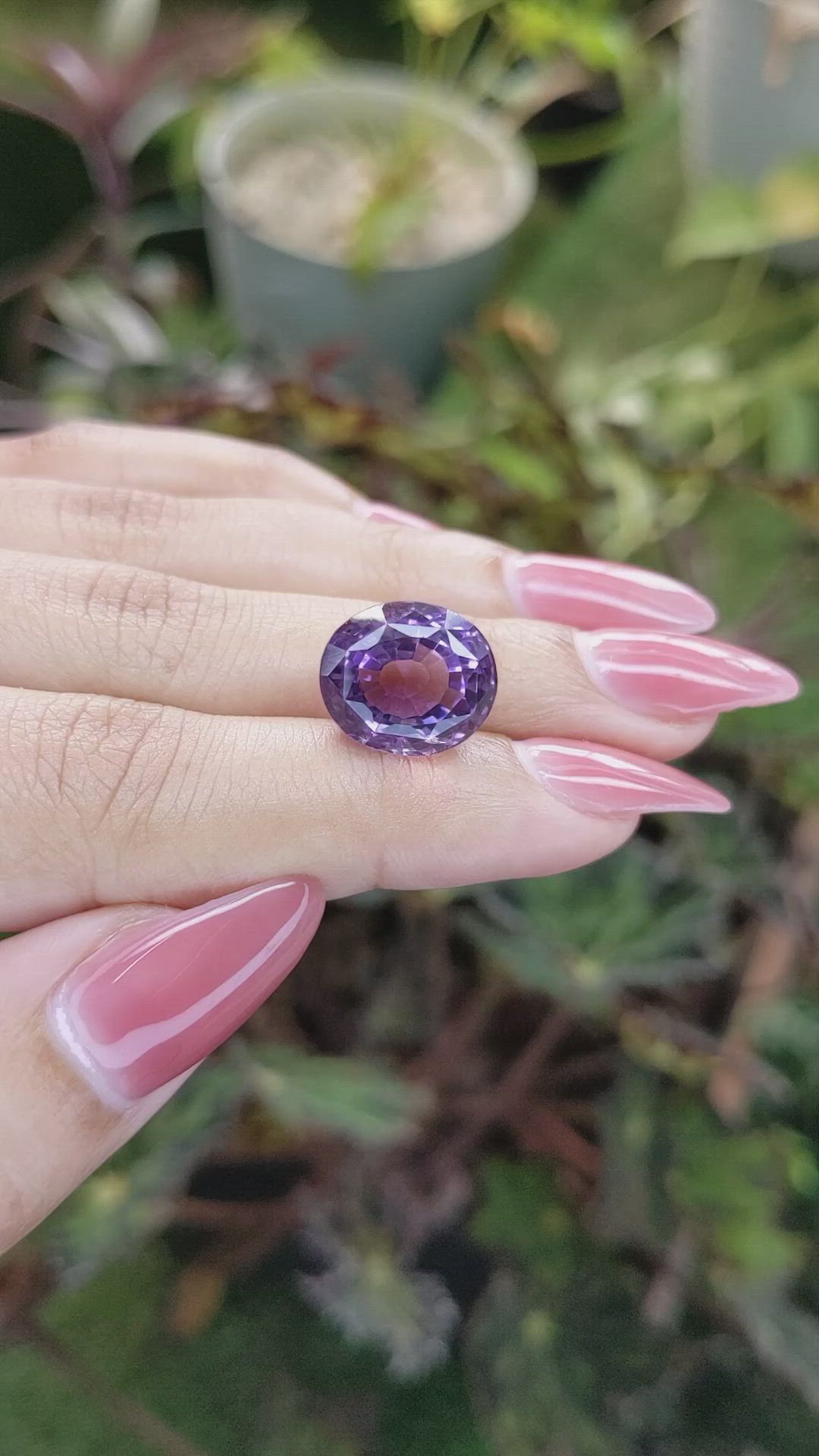 10.26 Ct. Amethyst from Ceylon (Sri Lanka) Size Video