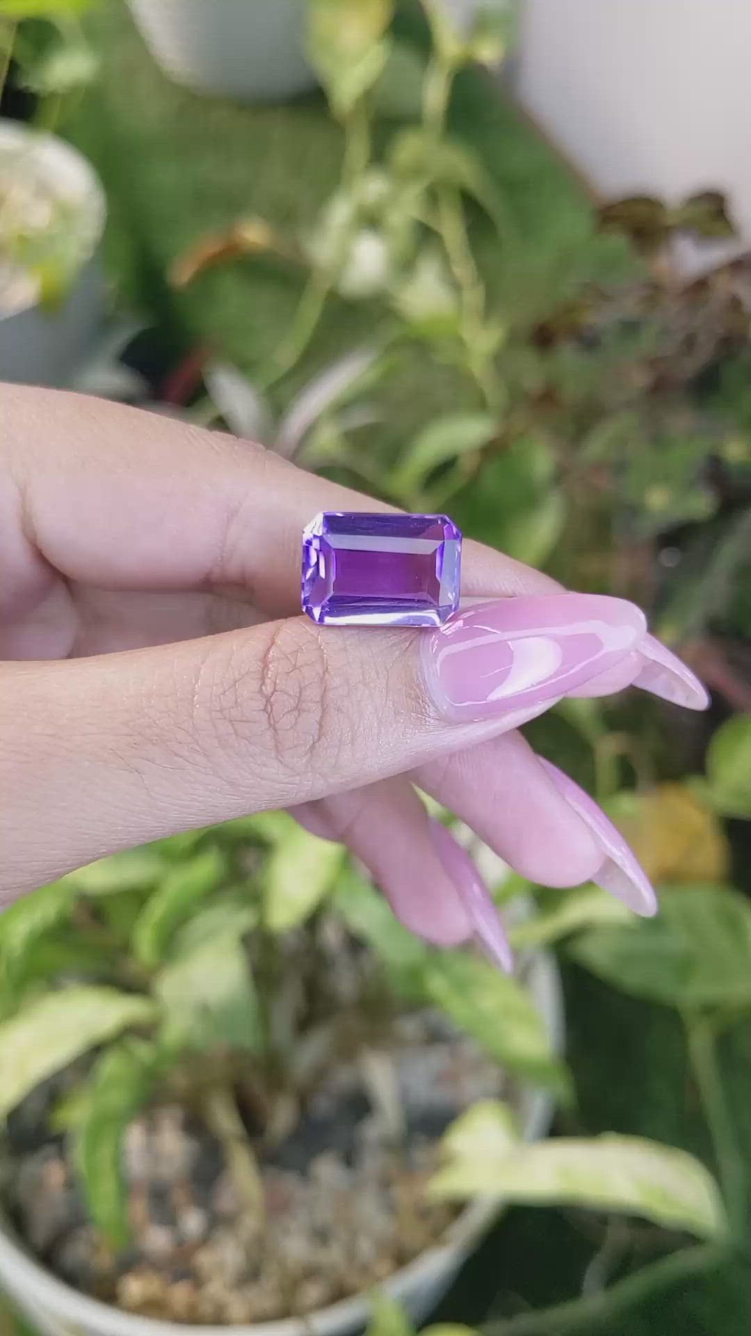 10.12 Ct. Amethyst from Ceylon (Sri Lanka) Size Video