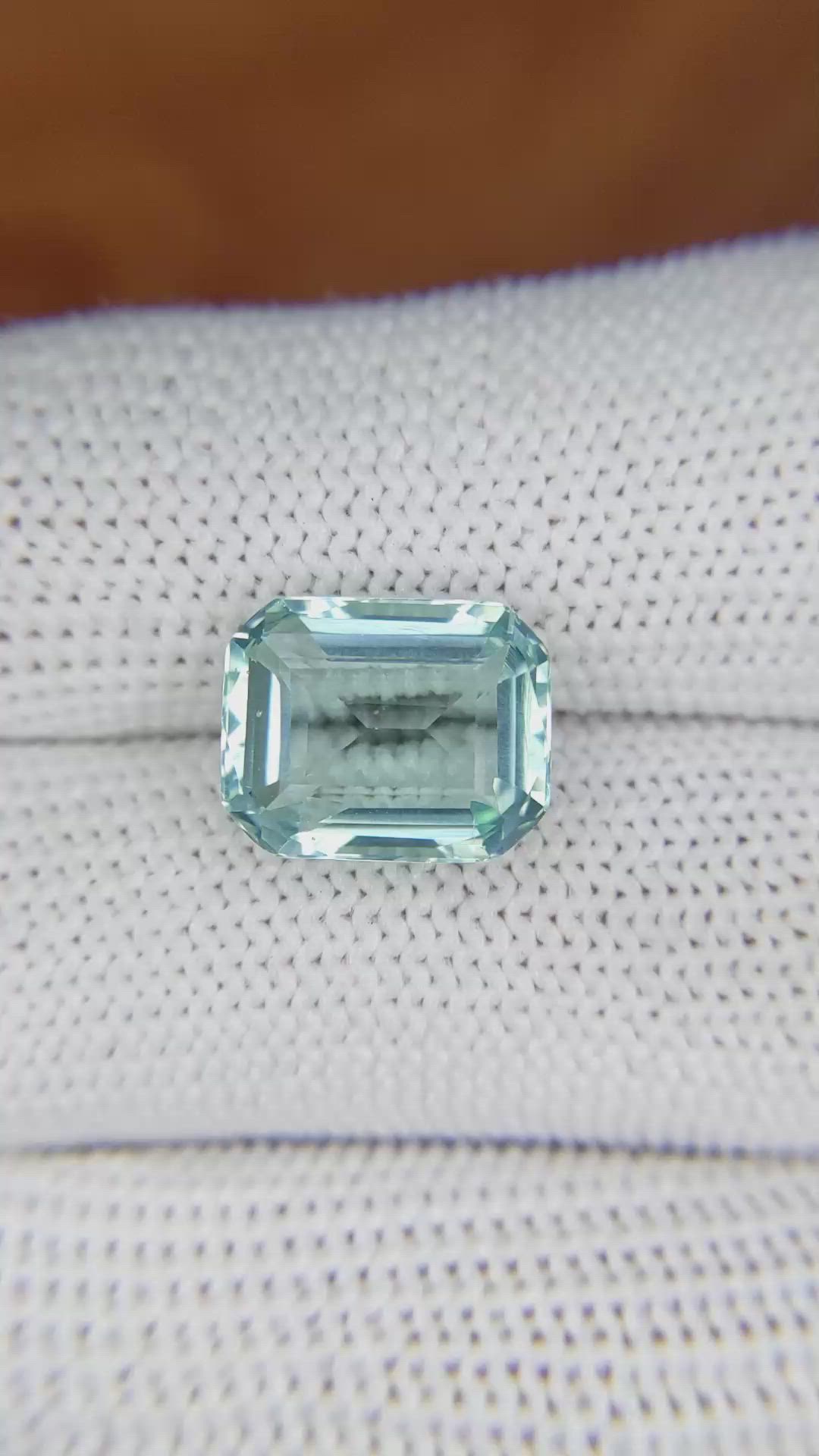 4.76 Ct. Aquamarine from Brazil Size Video