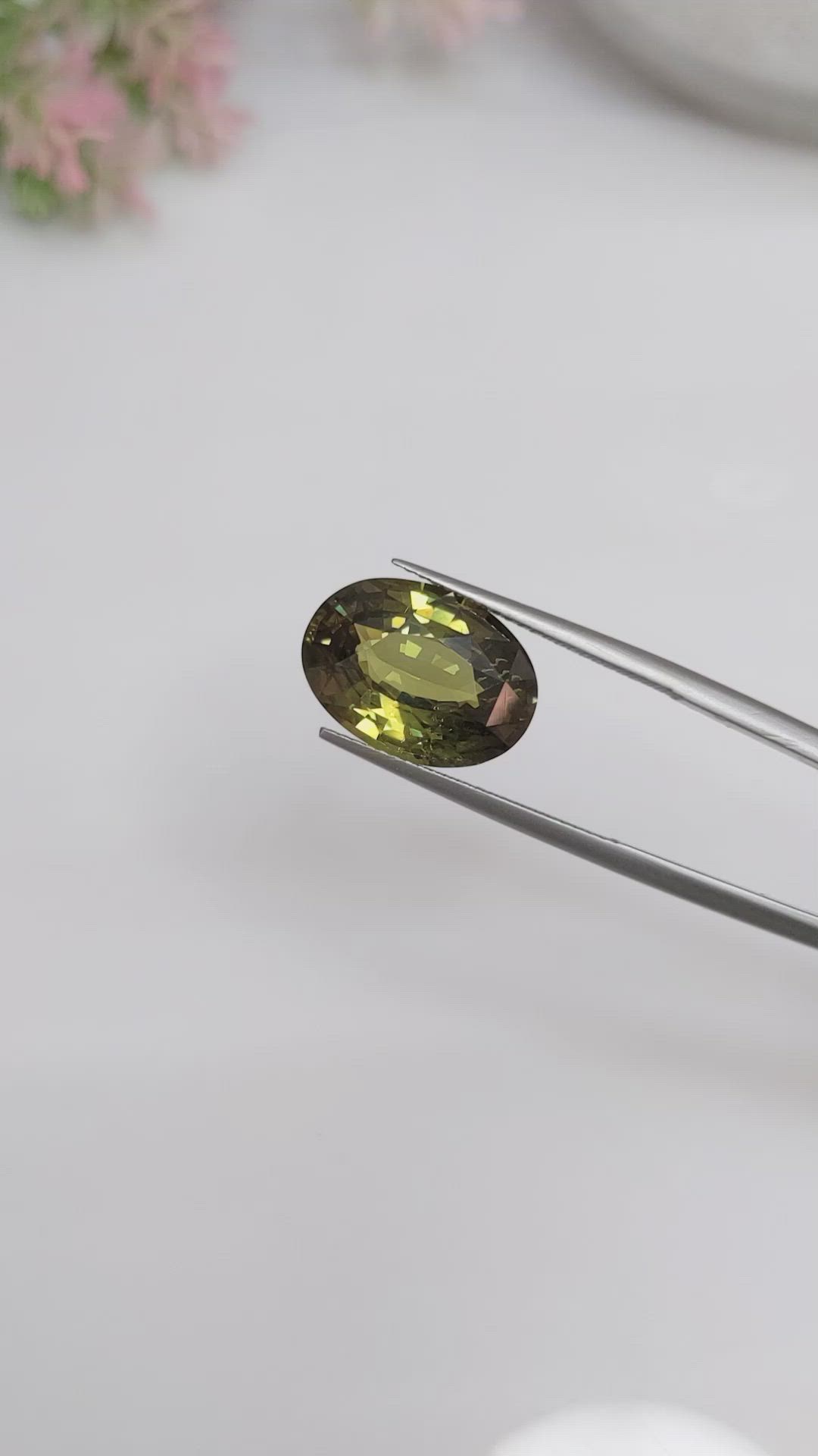 8.57 Ct. Alexandrite from Ceylon (Sri Lanka) Size Video