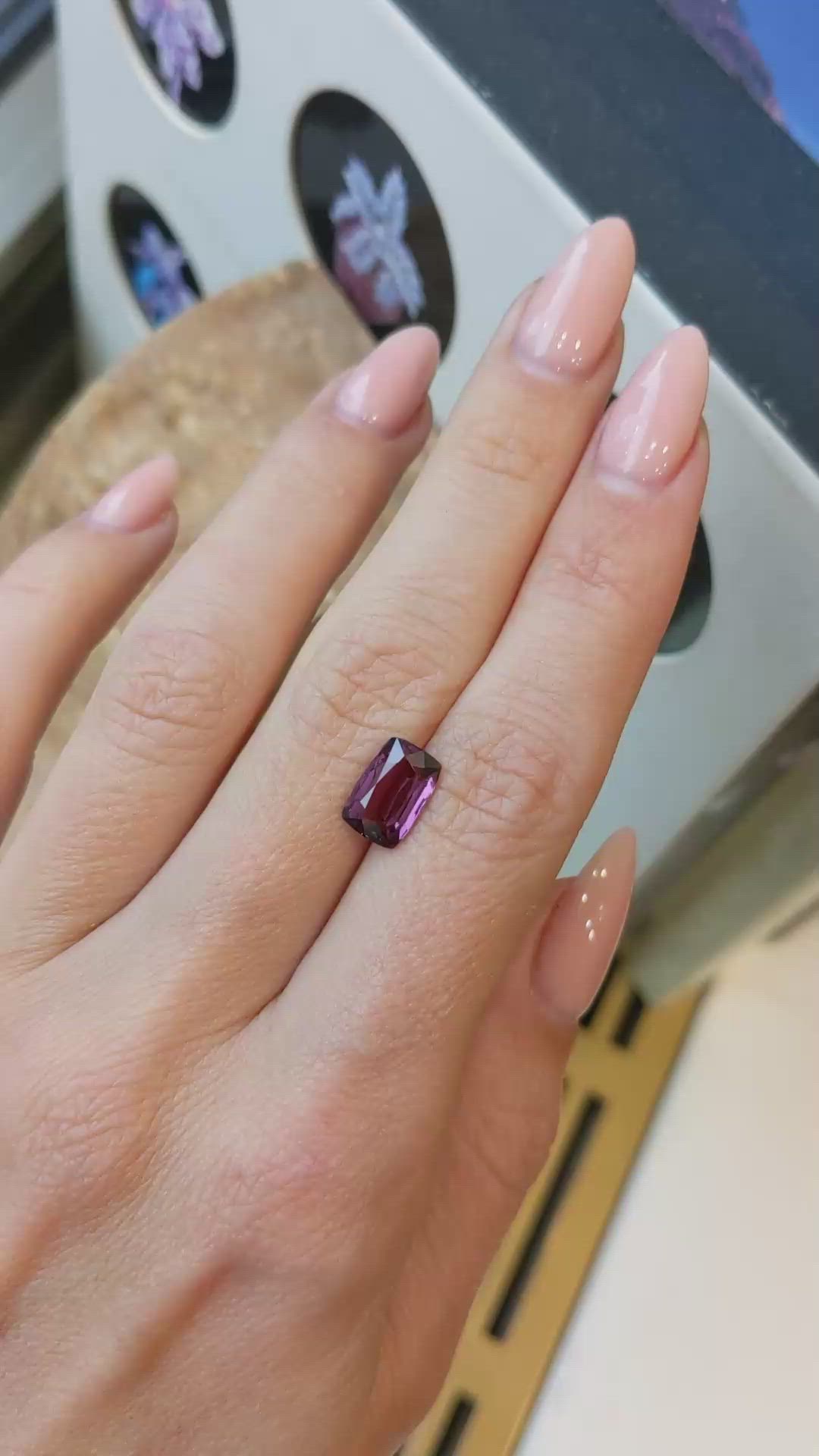 2.29 Ct. Spinel from Ceylon (Sri Lanka) Size Video