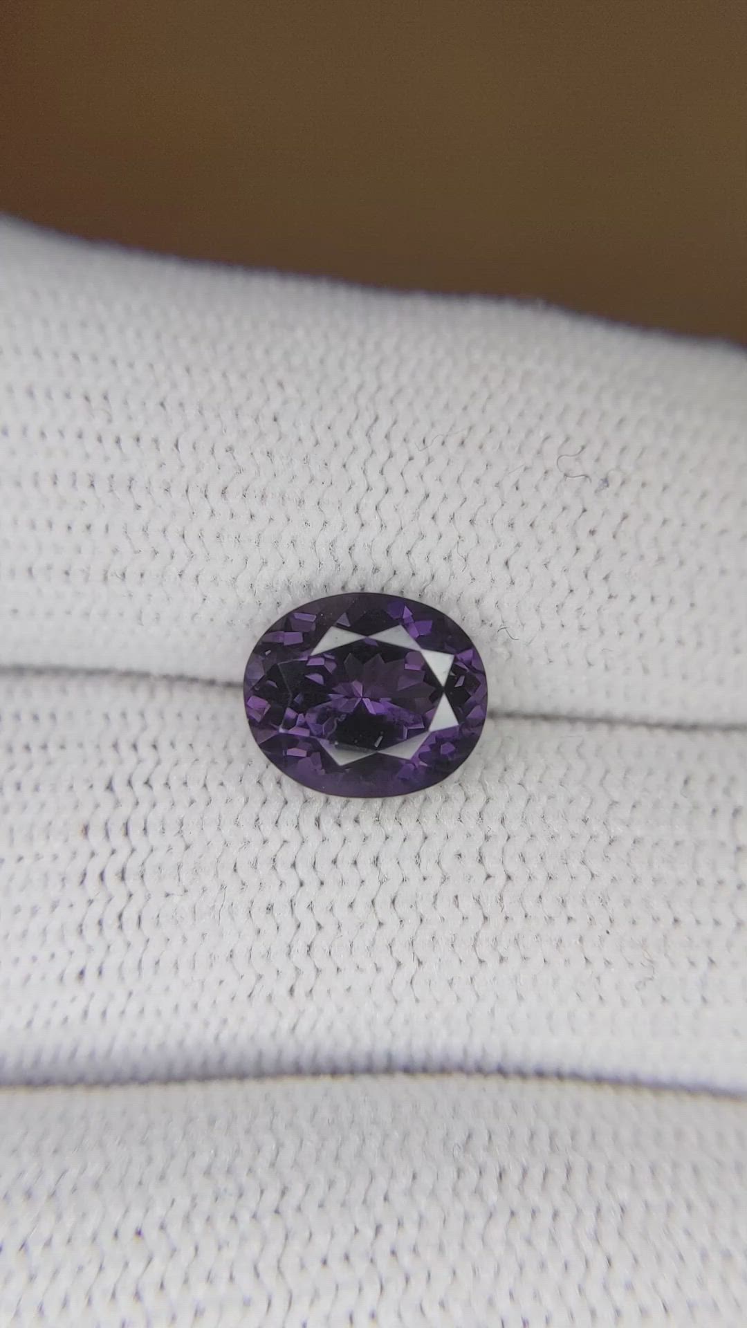 2.26 Ct. Spinel from Ceylon (Sri Lanka) Size Video